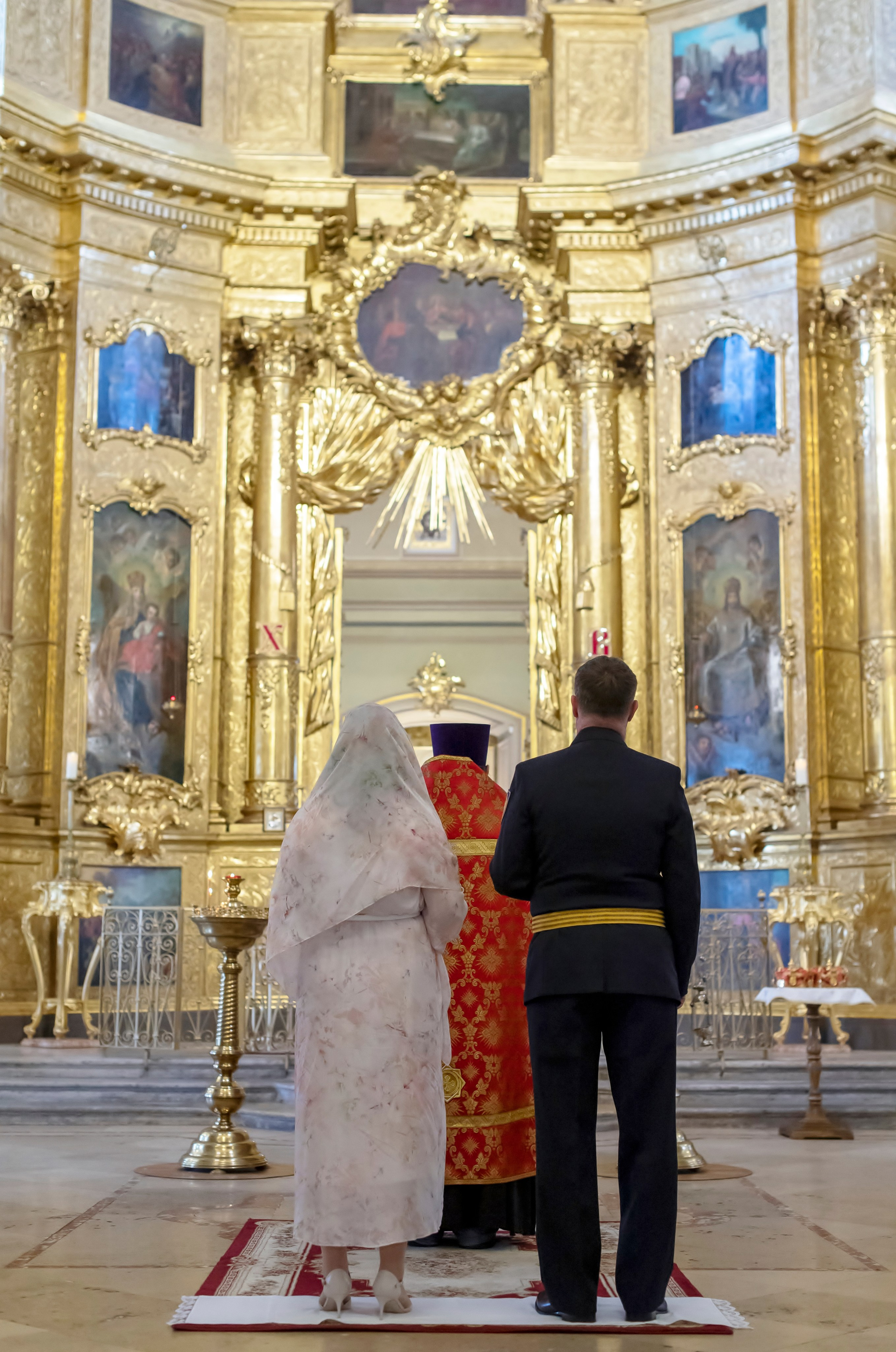 Венчание в храме Климента Папы Римского на Третьяковской. Свадебный и семейный фотограф в Москве Ирина Гончарова