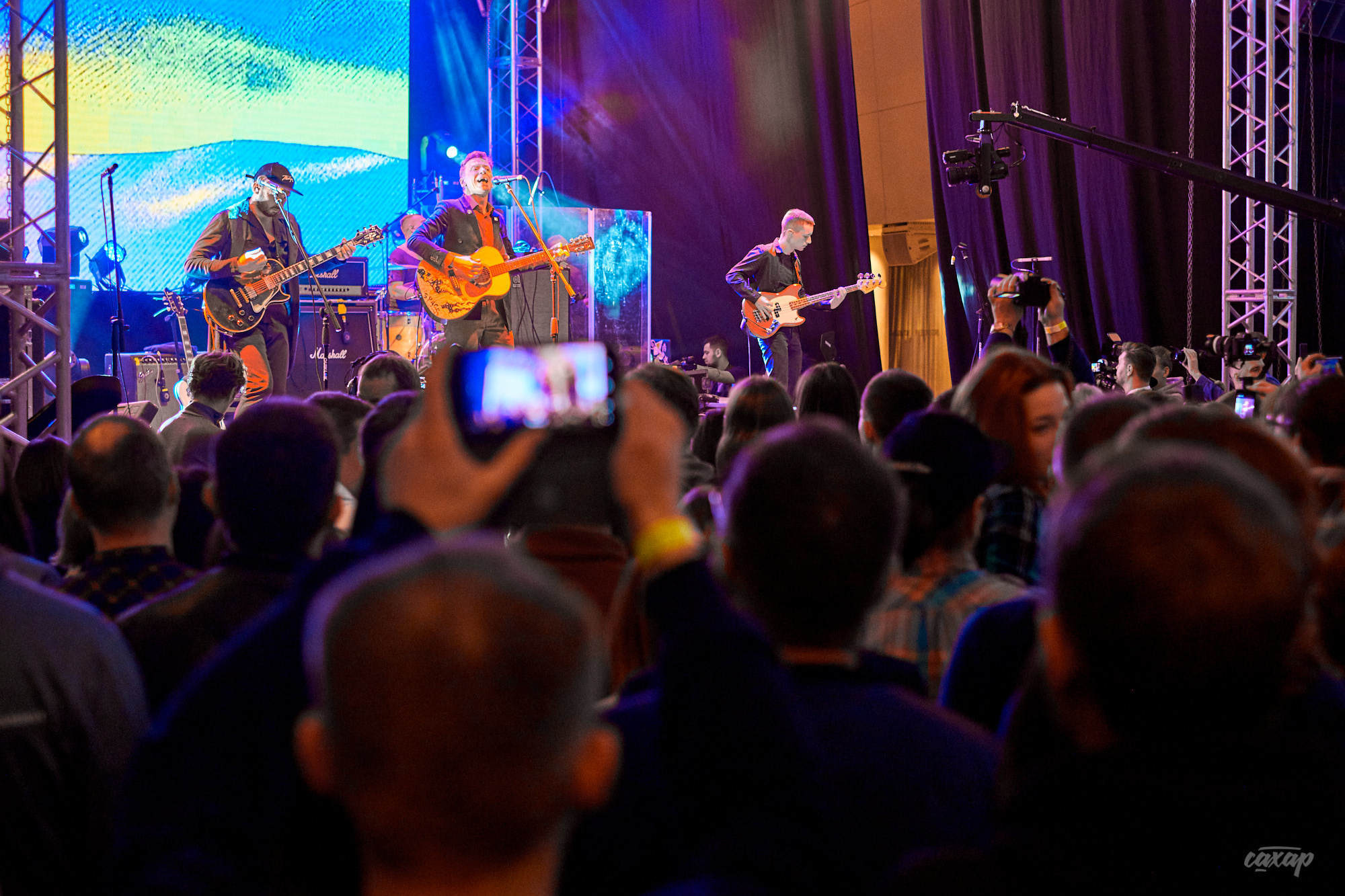 Найк Борзов, фото с концерта. Фотограф в Екатеринбурге Юра Сахар. Профессиональный фотограф в Екатеринбурге Юра Сахар