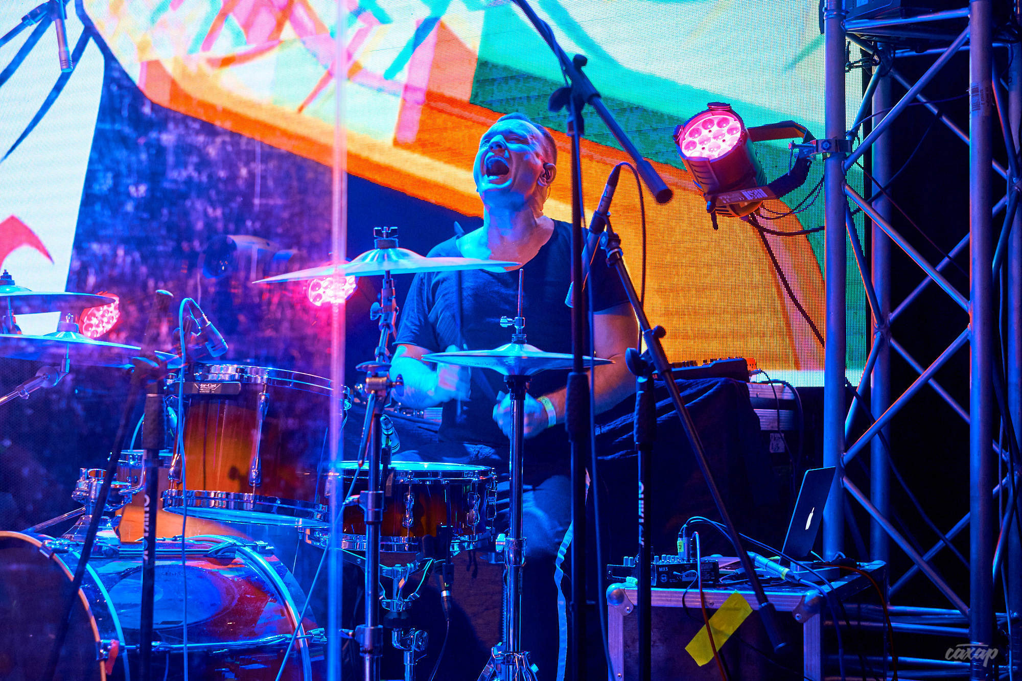 Найк Борзов, фото с концерта. Фотограф в Екатеринбурге Юра Сахар. Профессиональный фотограф в Екатеринбурге Юра Сахар