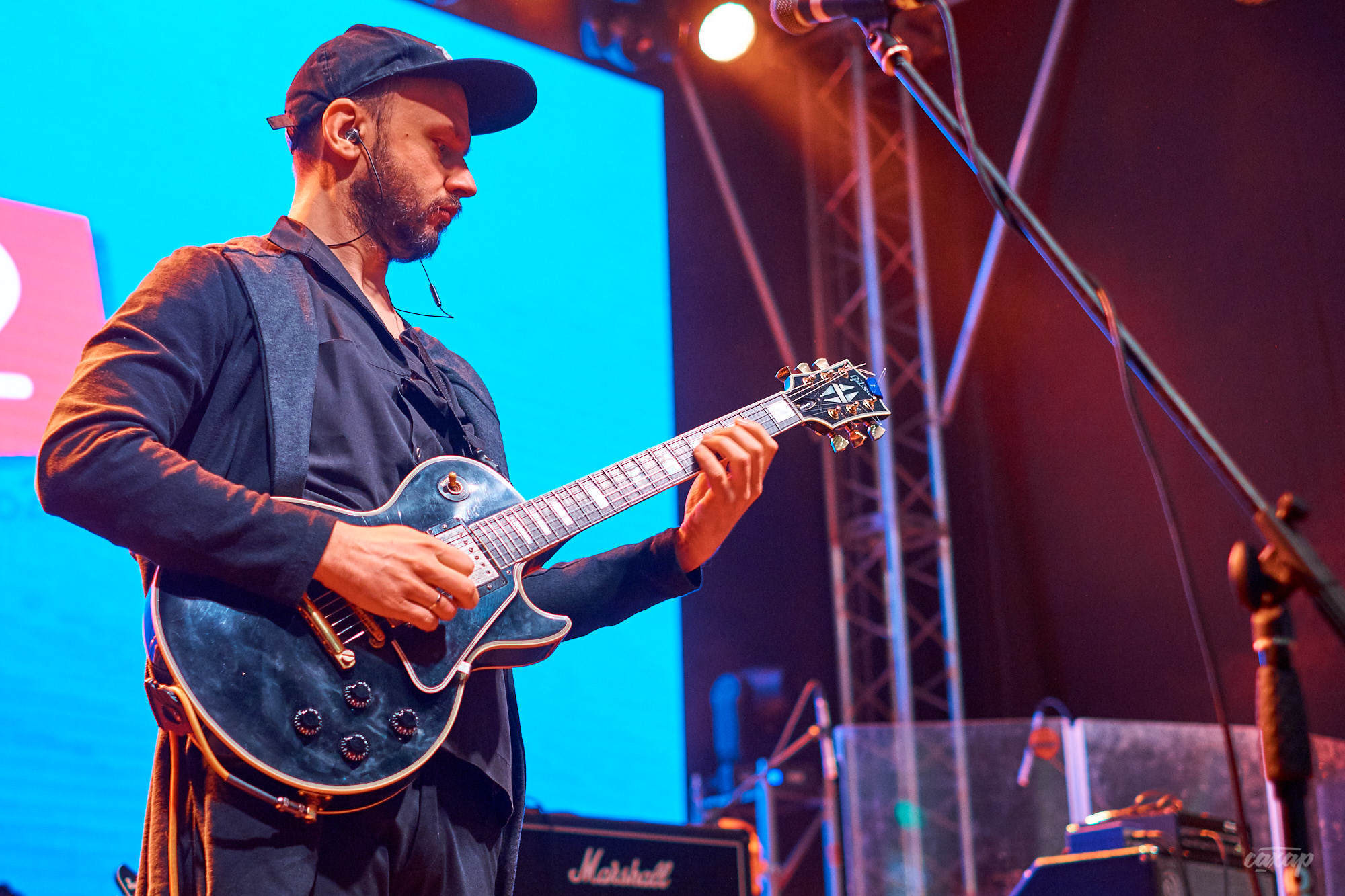 Найк Борзов, фото с концерта. Фотограф в Екатеринбурге Юра Сахар. Профессиональный фотограф в Екатеринбурге Юра Сахар