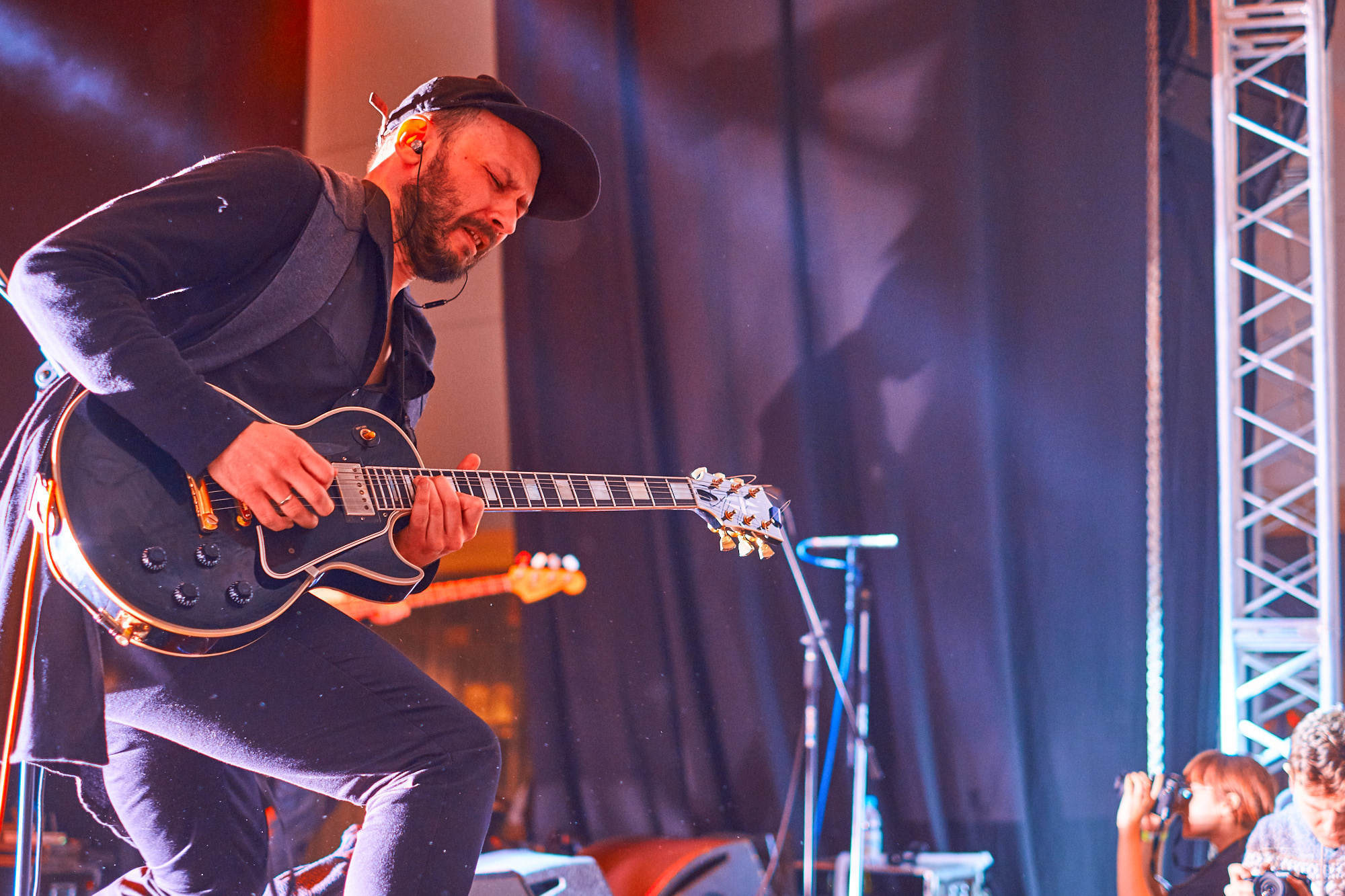 Найк Борзов, фото с концерта. Фотограф в Екатеринбурге Юра Сахар. Профессиональный фотограф в Екатеринбурге Юра Сахар