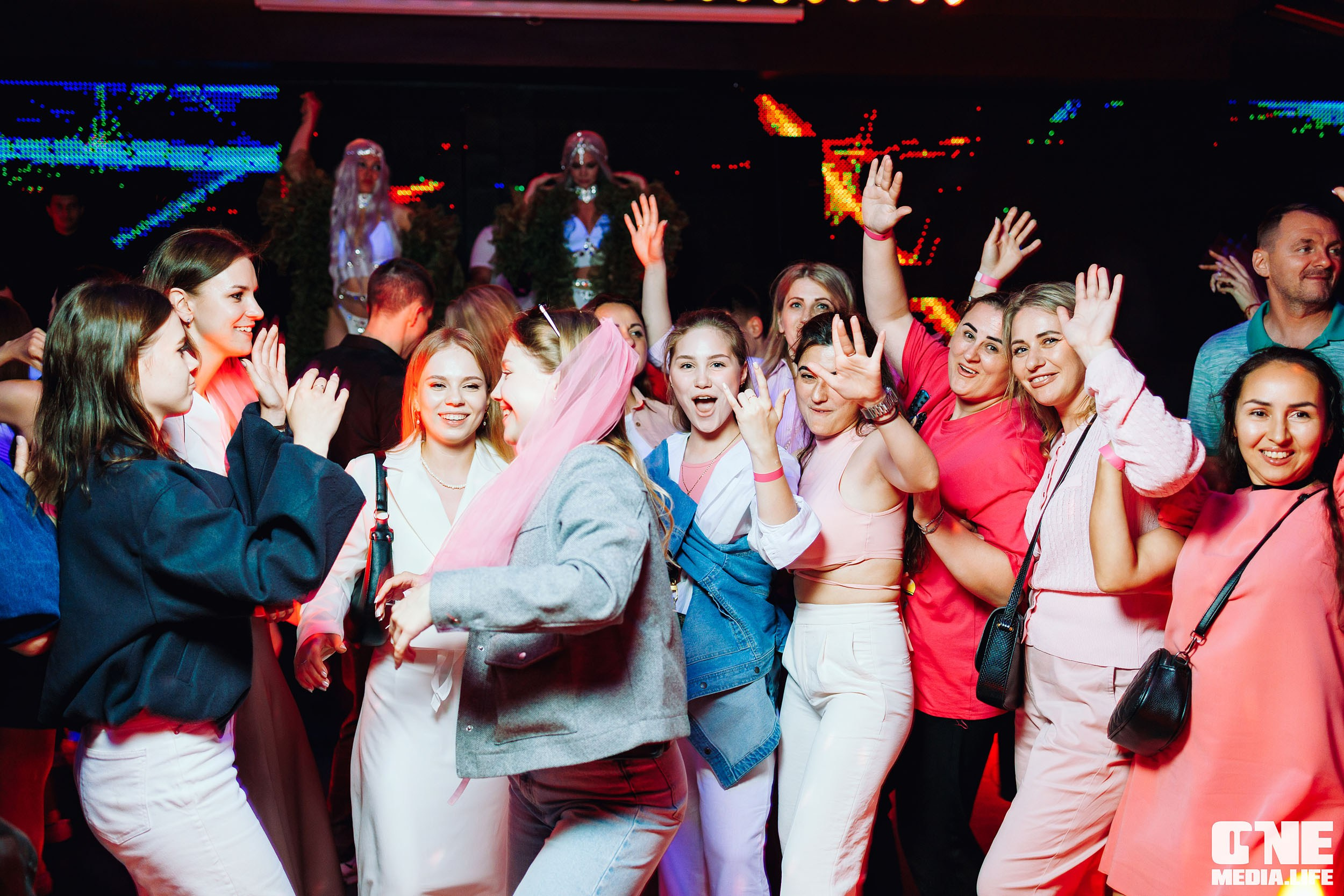 Фоторепортаж из РК Планета. One Media Life: фоторепортажи, фотоотчеты с мероприятий и заведений