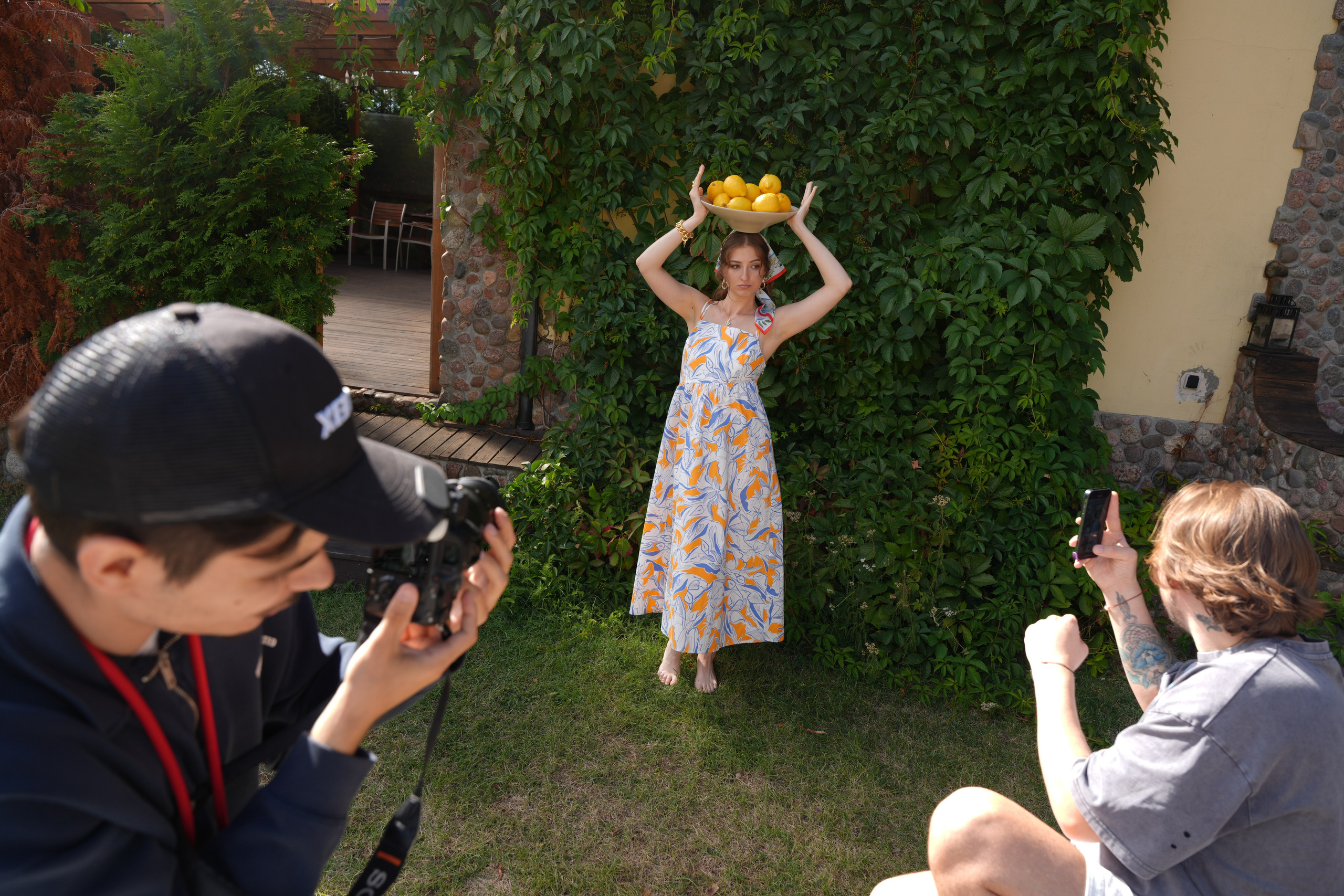 #backstage со съёмок команды в загородном доме. Портретный фотограф в Санкт-Петербурге Дмитриева Наталия