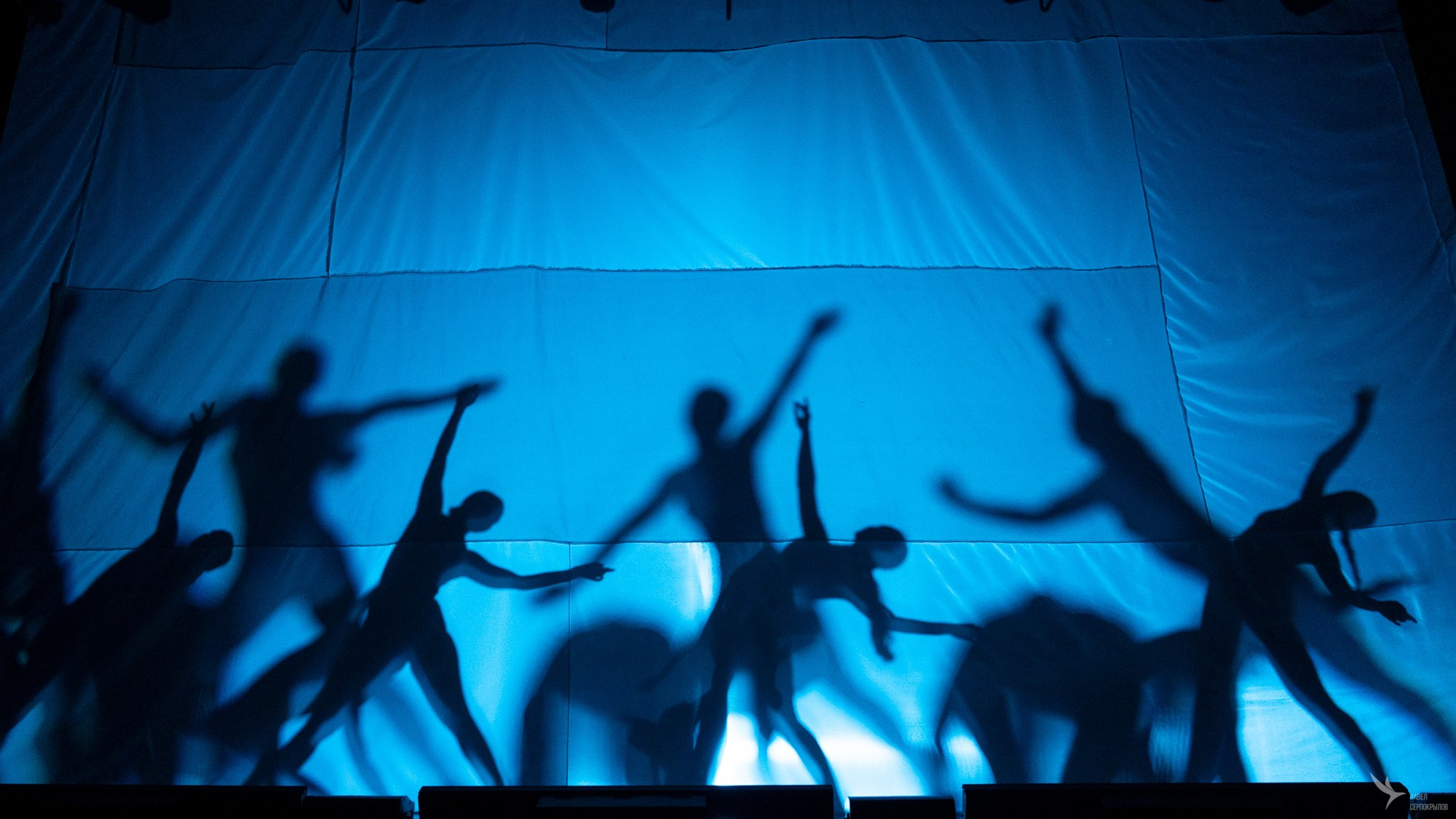 Пластический спектакль команды СЕВЕР «Голос ветра. Молчание мрамора». Репортажный фотограф в Казани Павел Серпокрылов