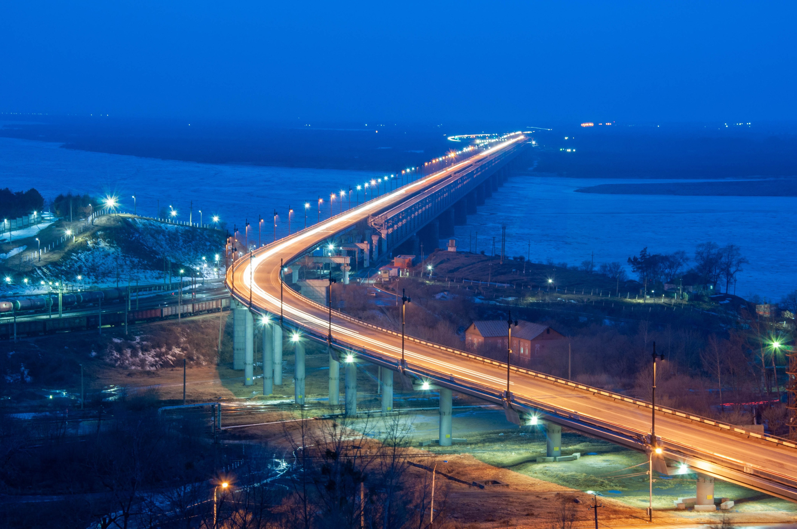 Амурский мост, вид с пятитысячной купюры