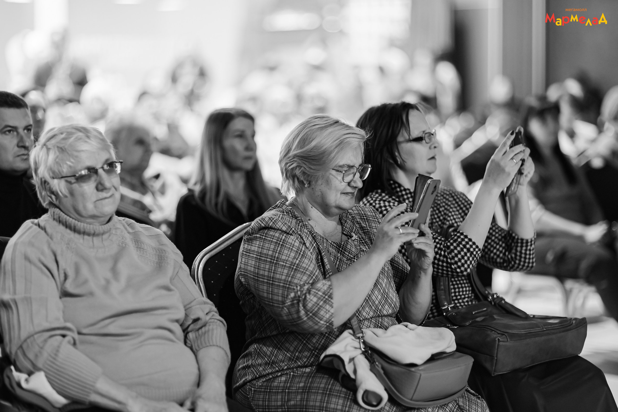 14.02 Любовь без границ в Мегамолл Мармелад. Команда специалистов в мире фотографии и видео. Детский фотограф, семейный фотограф