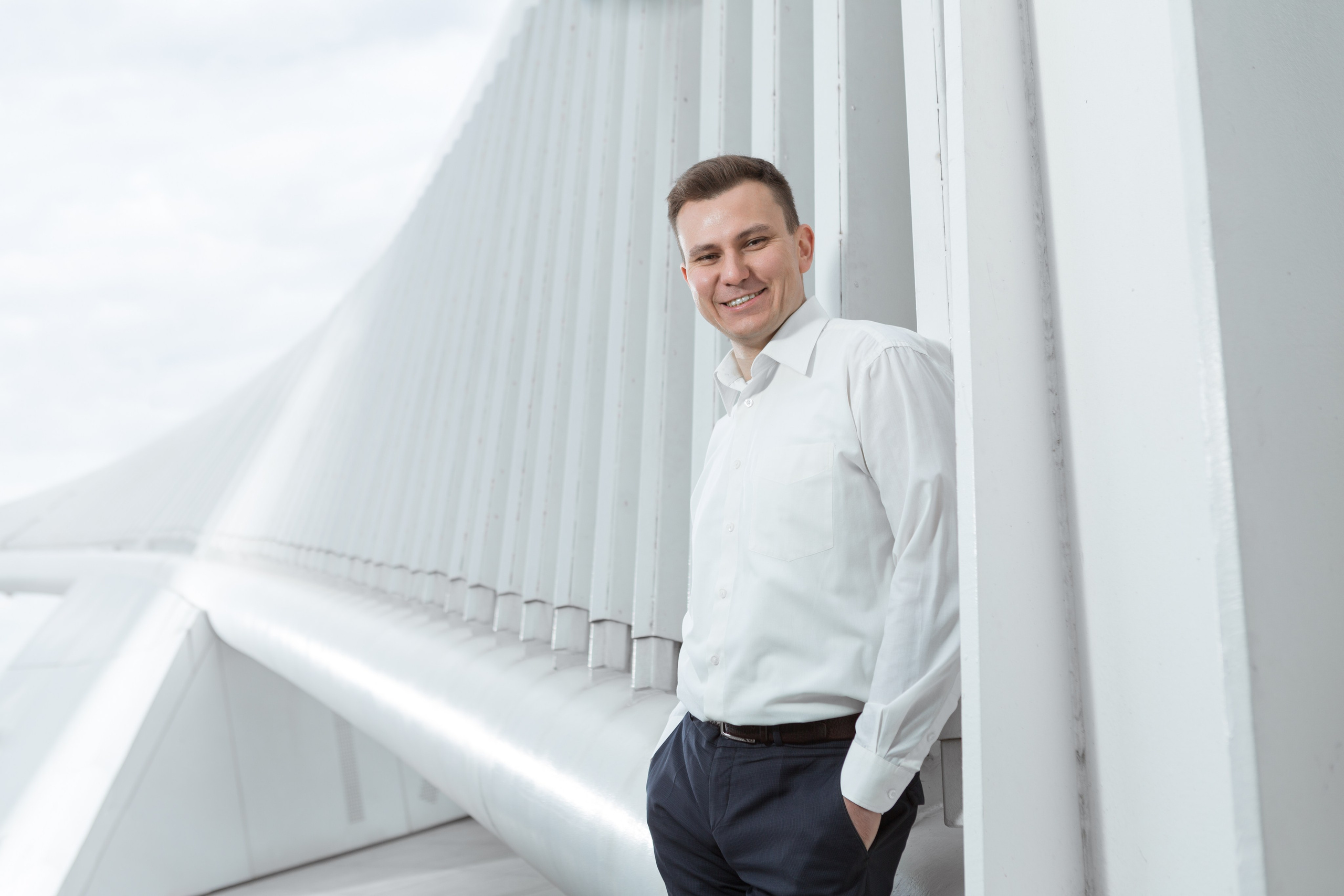 Наиль. Рекламный, предметный, репортажный, семейный фотограф и художник в Москве