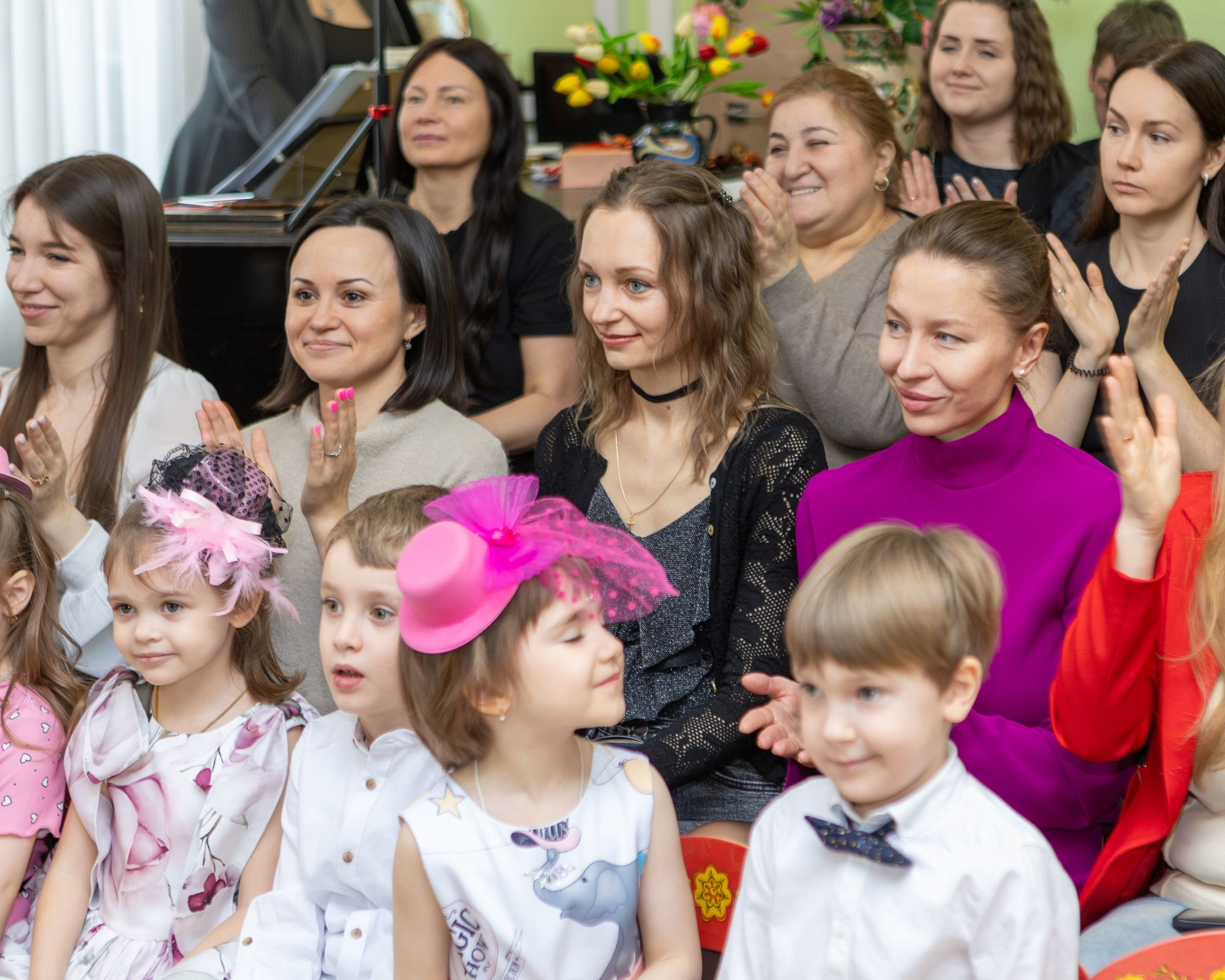 Утренник 8 Марта в детском саду № 1164 — группа «Сверчки»