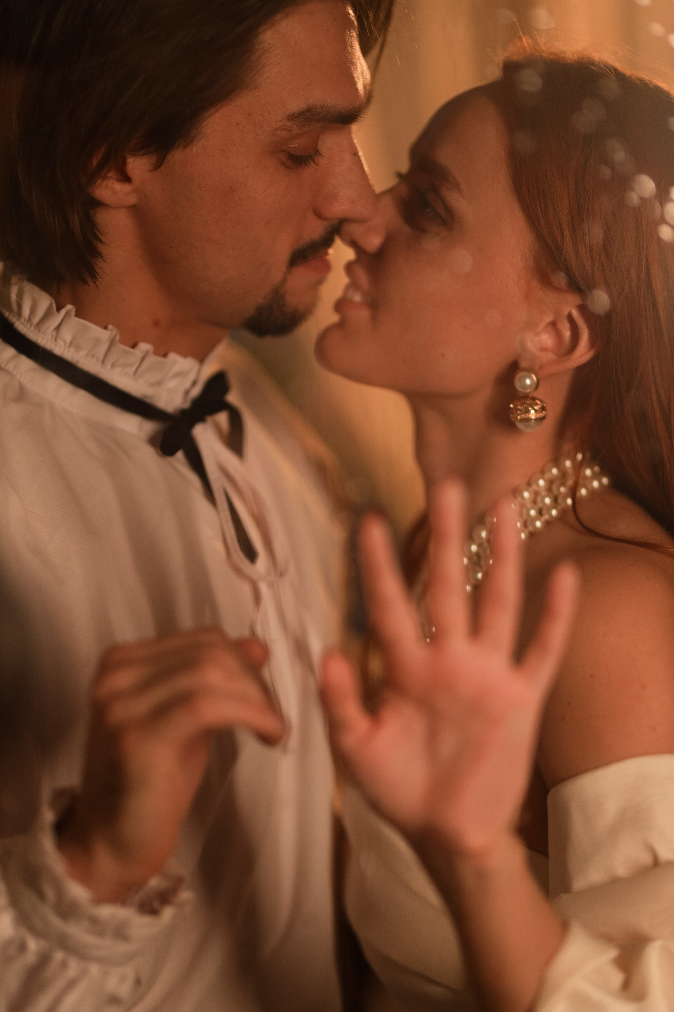 Фотосессия в съёмной квартире в сердце Питера с винтажными нотками. Свадебный фотограф Беларусь Ольга Козыренко