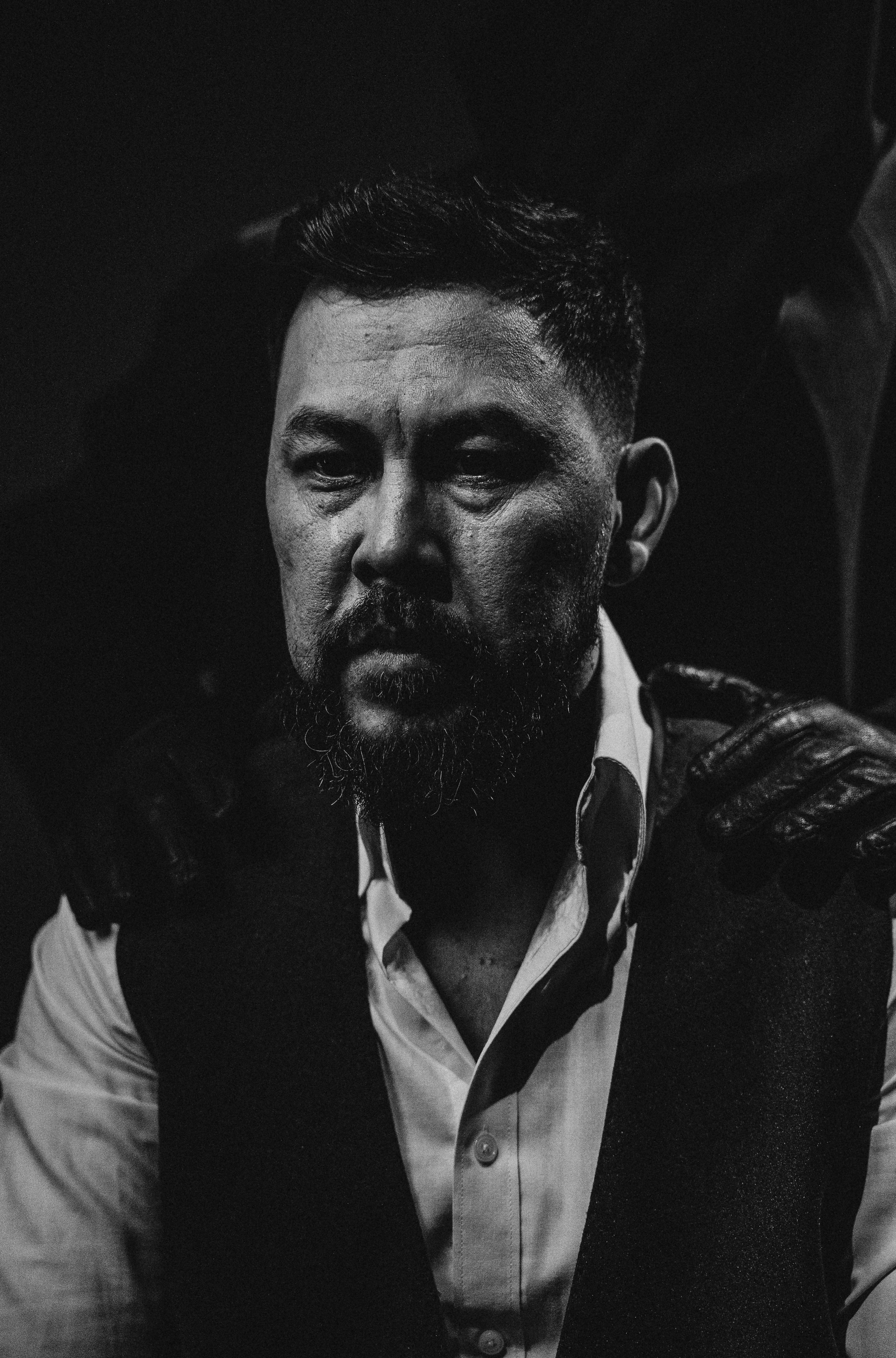 Прайс. Даниил Фреймон — первый мужской фотограф в городе Алматы