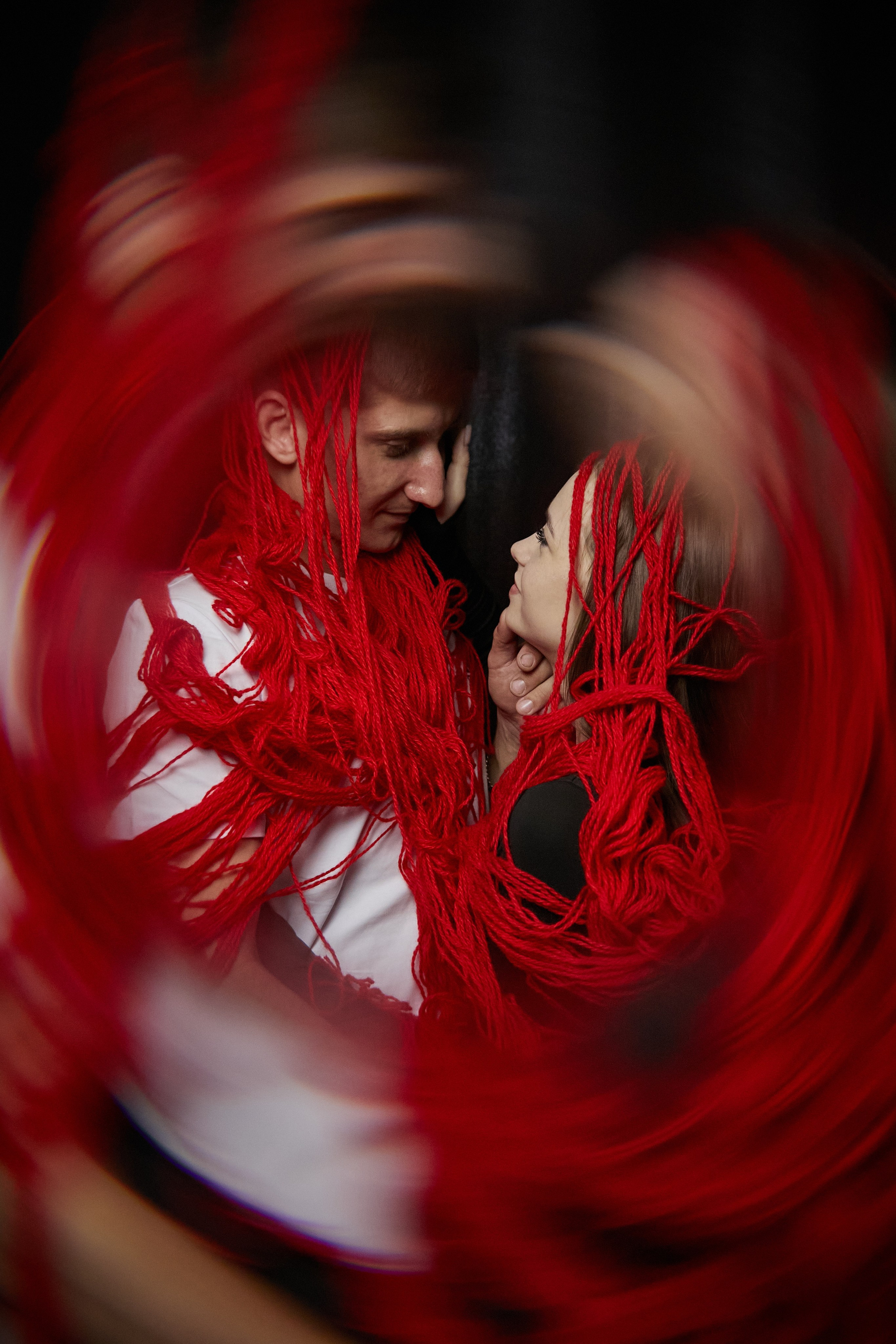 «Связанные одной нитью». Свадебный и креативный фотограф в ЮФО и МСК