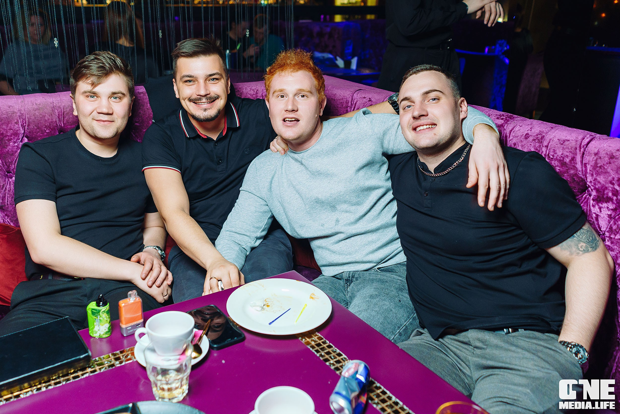 Фоторепортаж из караоке-клуба Эйфория. One Media Life: фоторепортажи, фотоотчеты с мероприятий и заведений