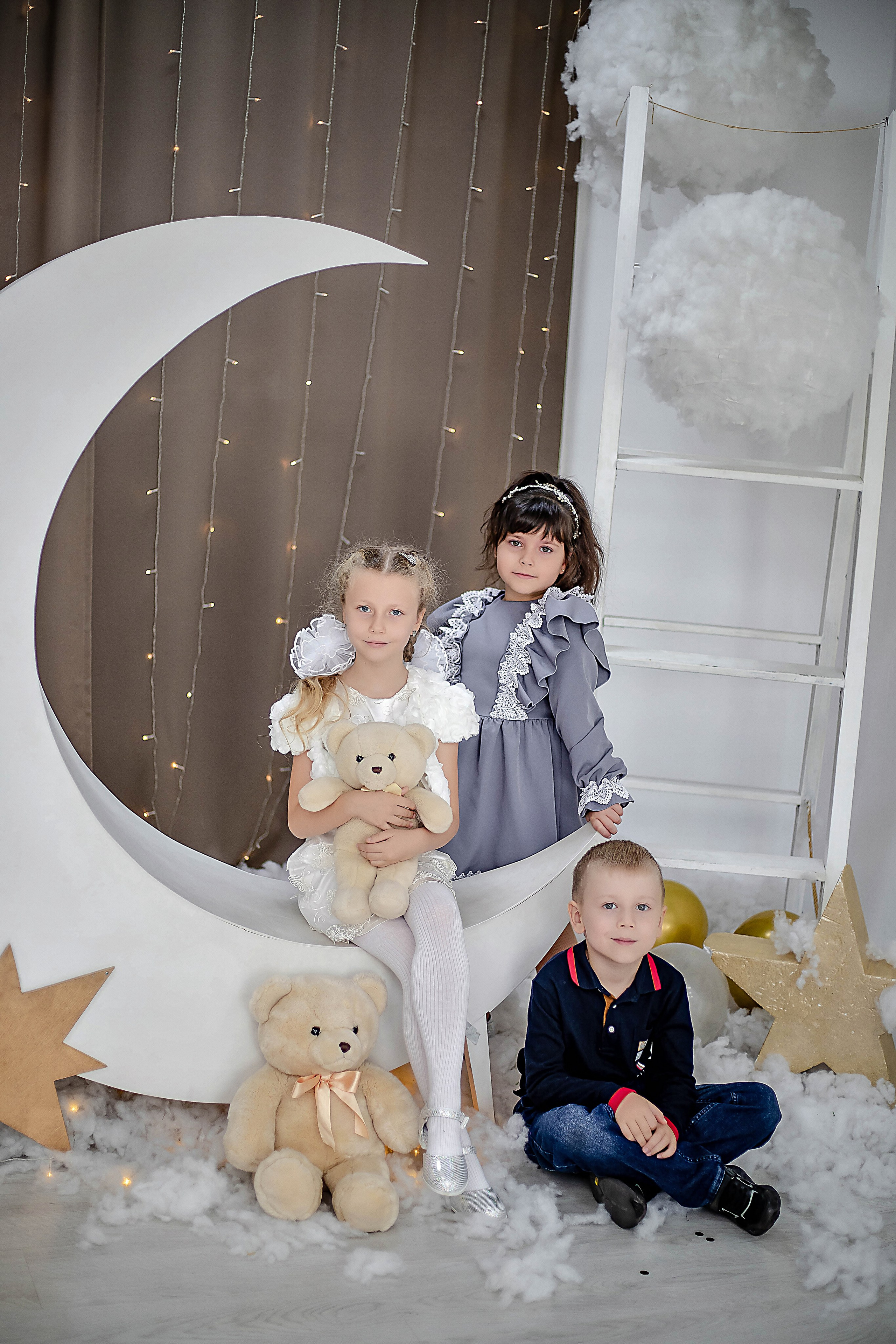 Выпускные (школьные) альбомы (книги) в Ростове-на-Дону. Современные Выпускные Альбомы в Ростове-на-Дону