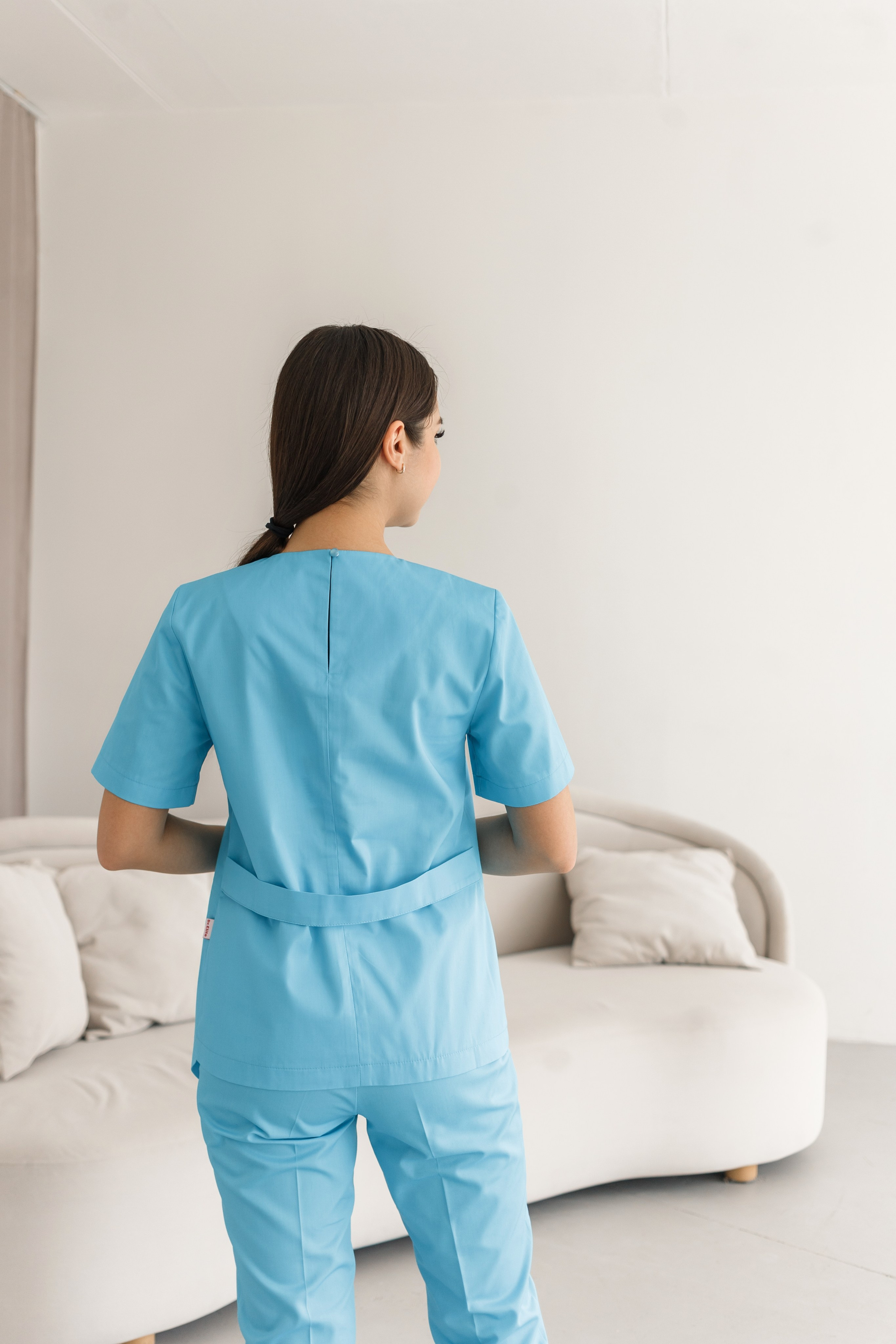 Фотосессия для маркетплейов - это ключевой момент для привлечения внимания к вашим продуктам и росту продаж. Контентный фотограф Анна Островская специализируется на создании качественных изображений, которые передают текстуру, цвета и уникальные характеристики каждого изделия в Гродно и Минске.