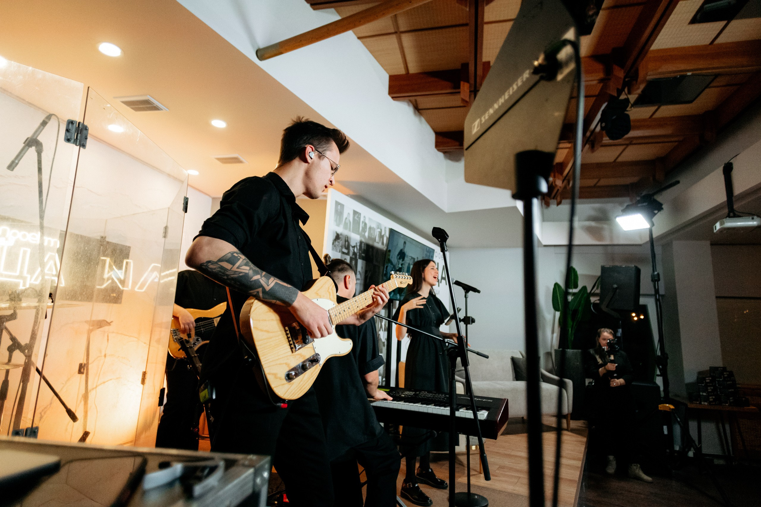 ЛИЦА.DV. СВОИ. ФОТООТЧЕТЫ-СОБЫТИЯ-МЕСТА