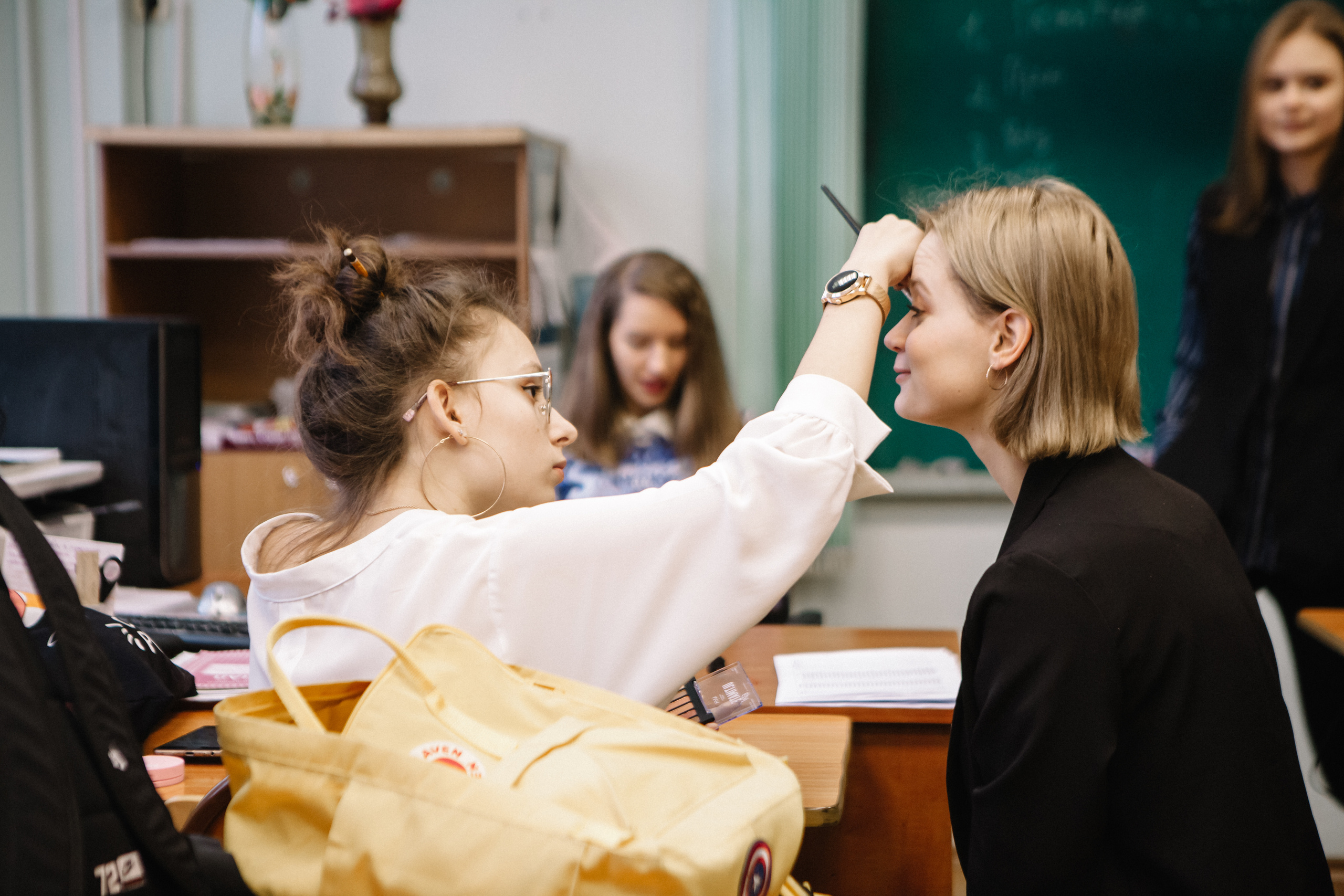 Школьные выпускные альбомы в Майкопе и Республике Адыгея. Семейный и свадебный фотограф в Майкопе Михаил Мартиросян