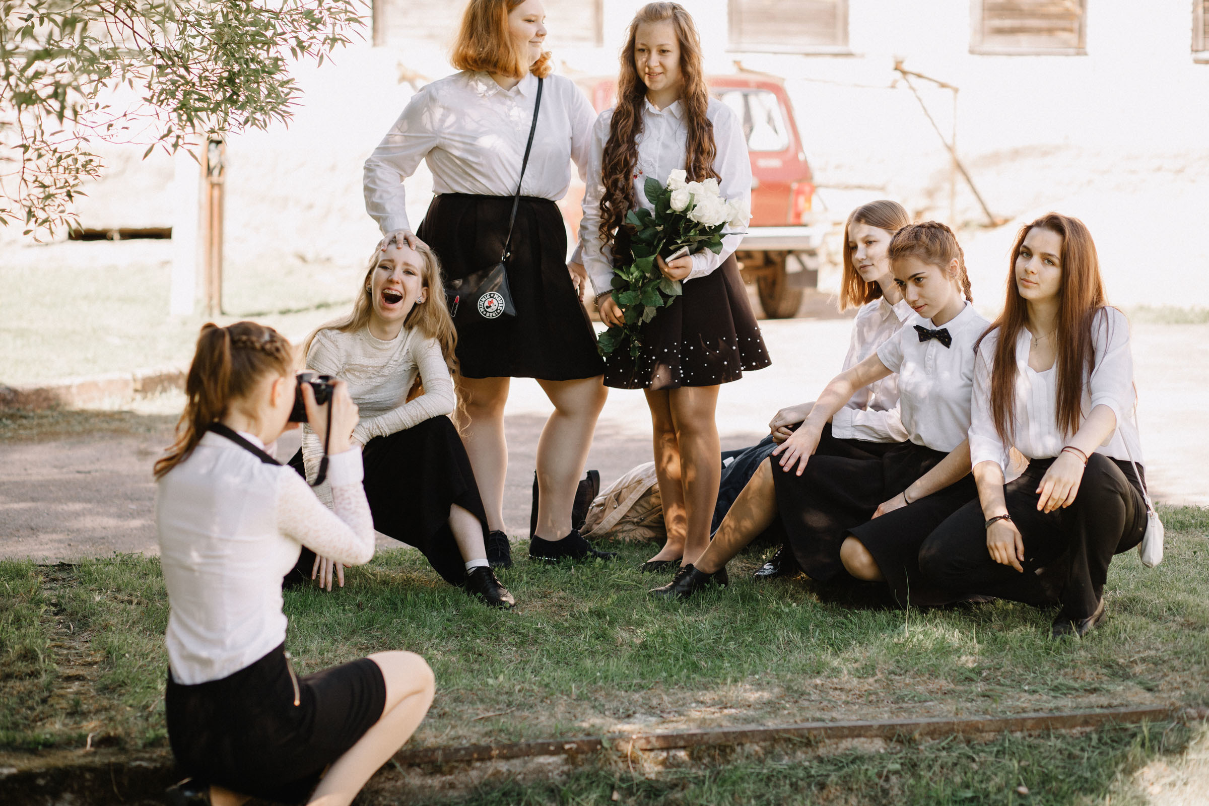 Школьные выпускные альбомы в Майкопе и Республике Адыгея. Семейный и свадебный фотограф в Майкопе Михаил Мартиросян