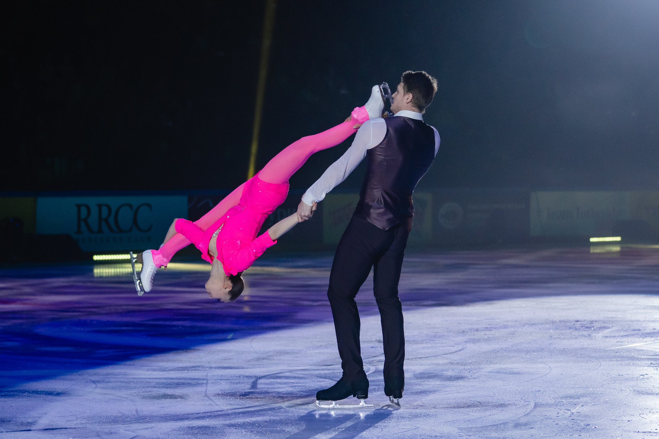 Шоу «Чемпионы на льду» в Новосибирске. Воробьева Ксения — Спортивный и танцевальный фотограф Новосибирск
