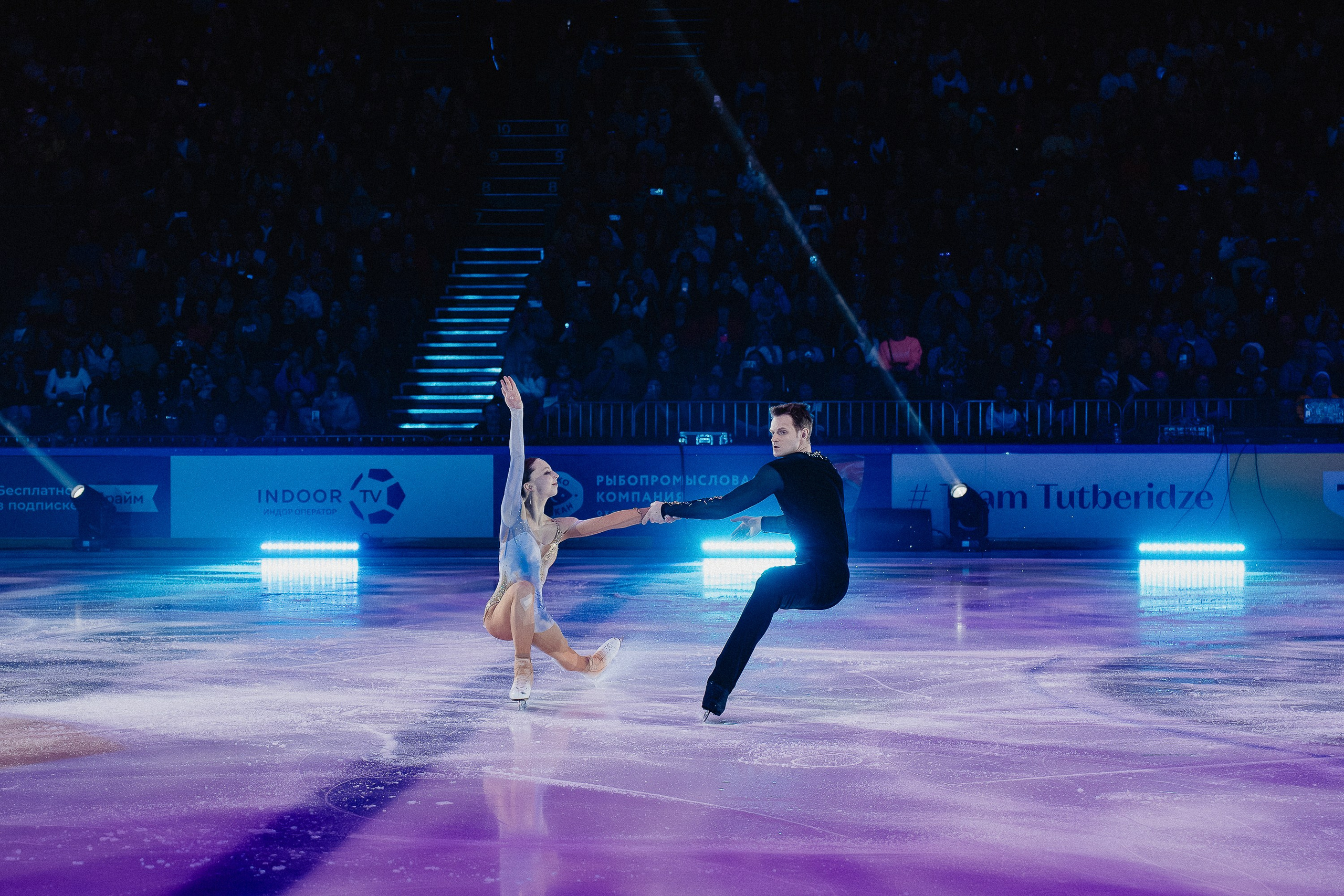 Шоу Этери Тутберидзе в Новосибирске. Воробьева Ксения — Спортивный и танцевальный фотограф Новосибирск