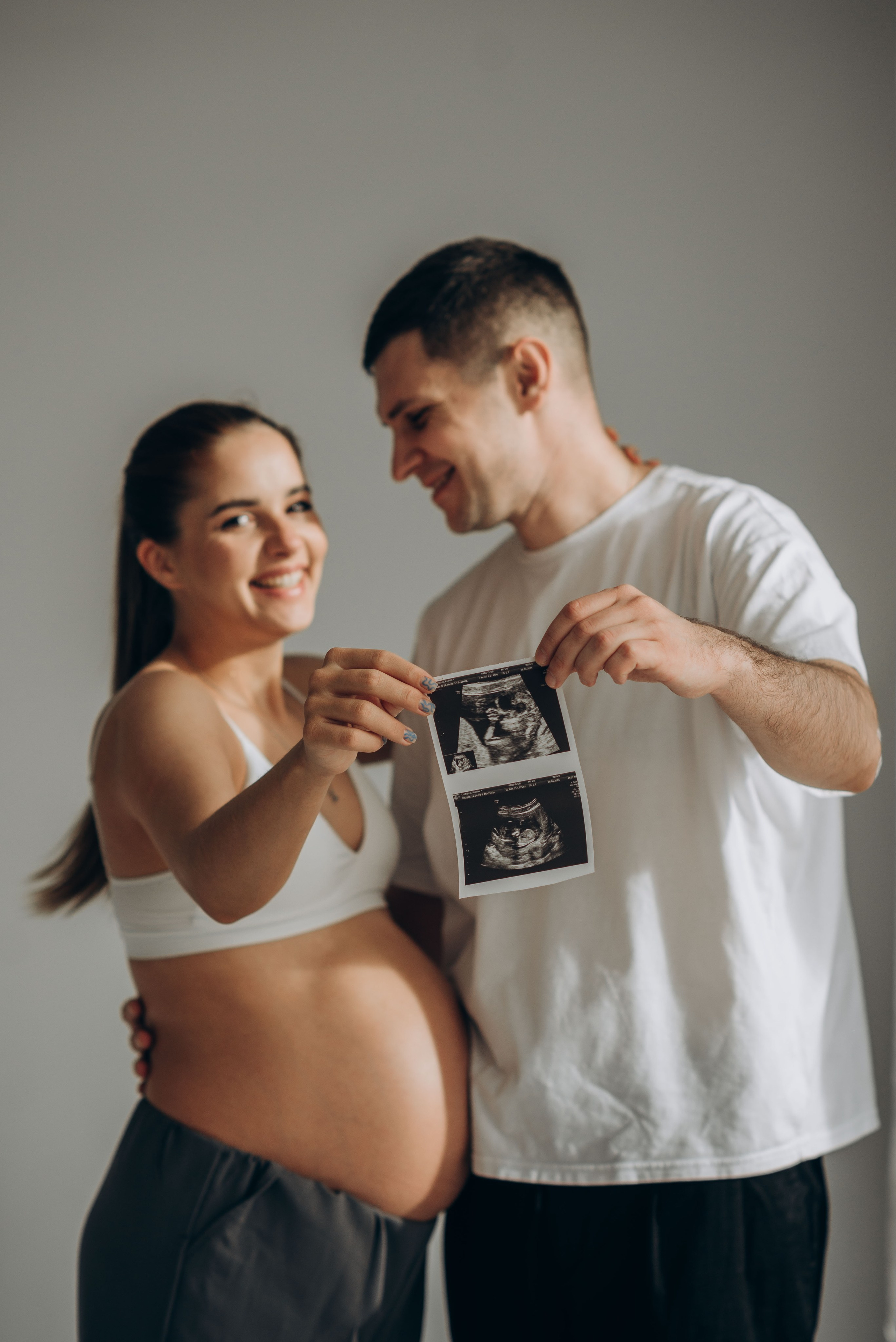 Фотосессия беременности в студии. Семейный фотограф в Домодедово и Москве Елена Пичугина