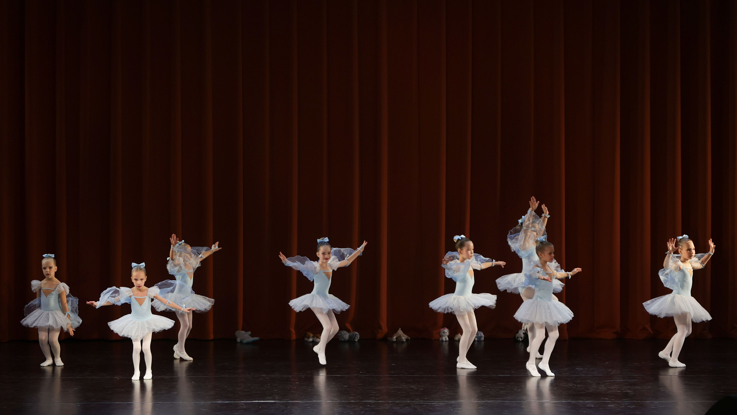 Фестиваль хореографического искусства «КУБОК ЛЕГЕНДЫ — 2025». Выпускные альбомы и школьный фотограф в Подольске, Троицке, Щербинке, Москве и Московской области