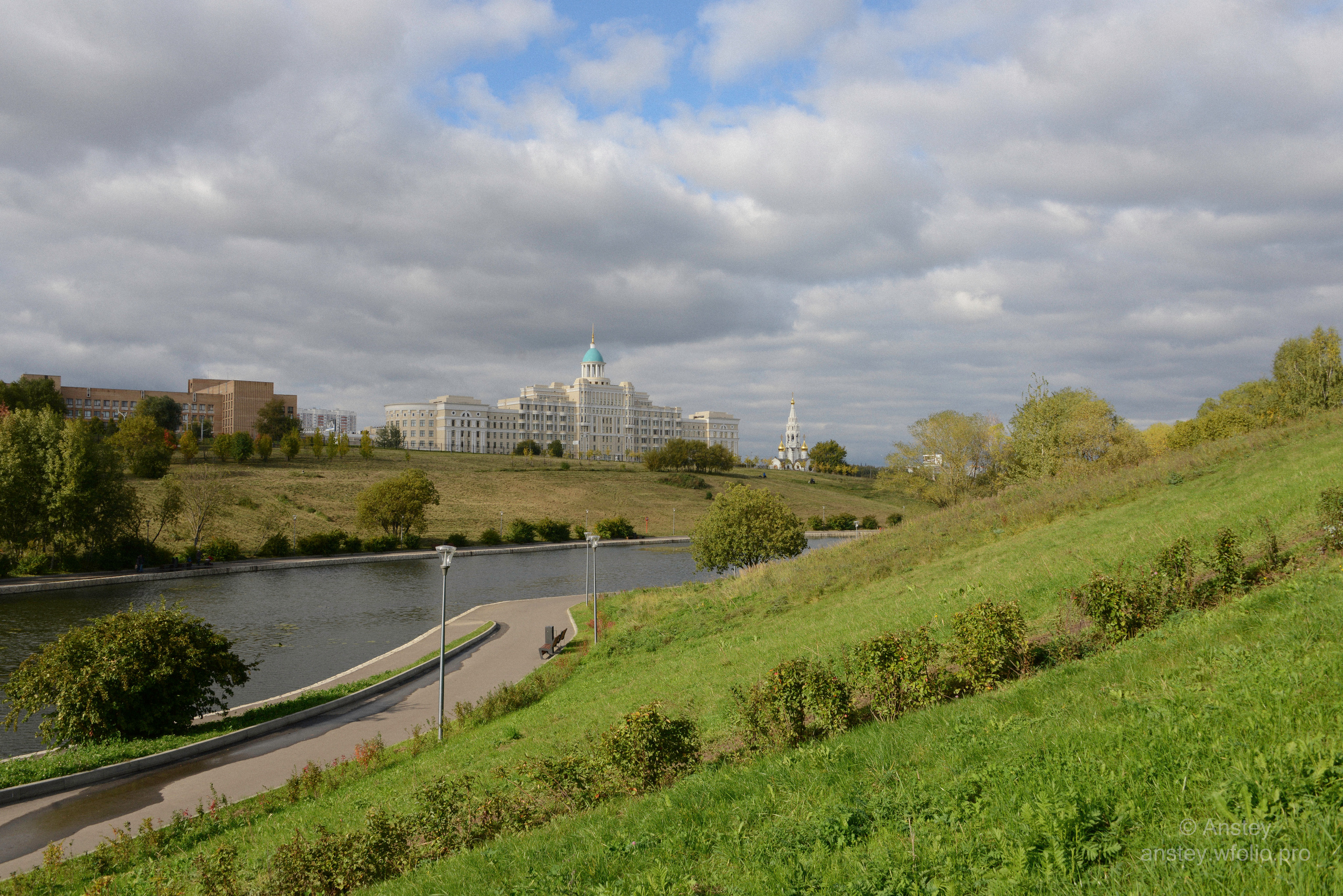 Scenic view in a park in Moscow, Russia.