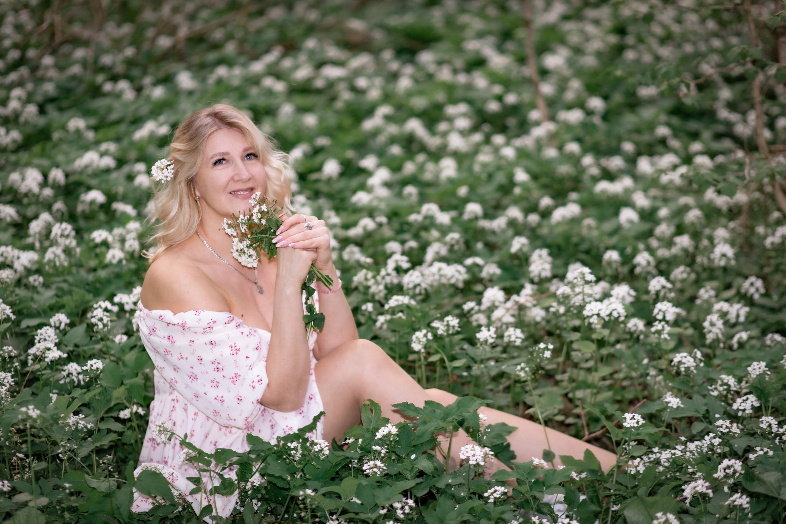 Фотосессия Оксаны в первоцветах. Фотограф и видеограф в Ставрополе Инна Попова