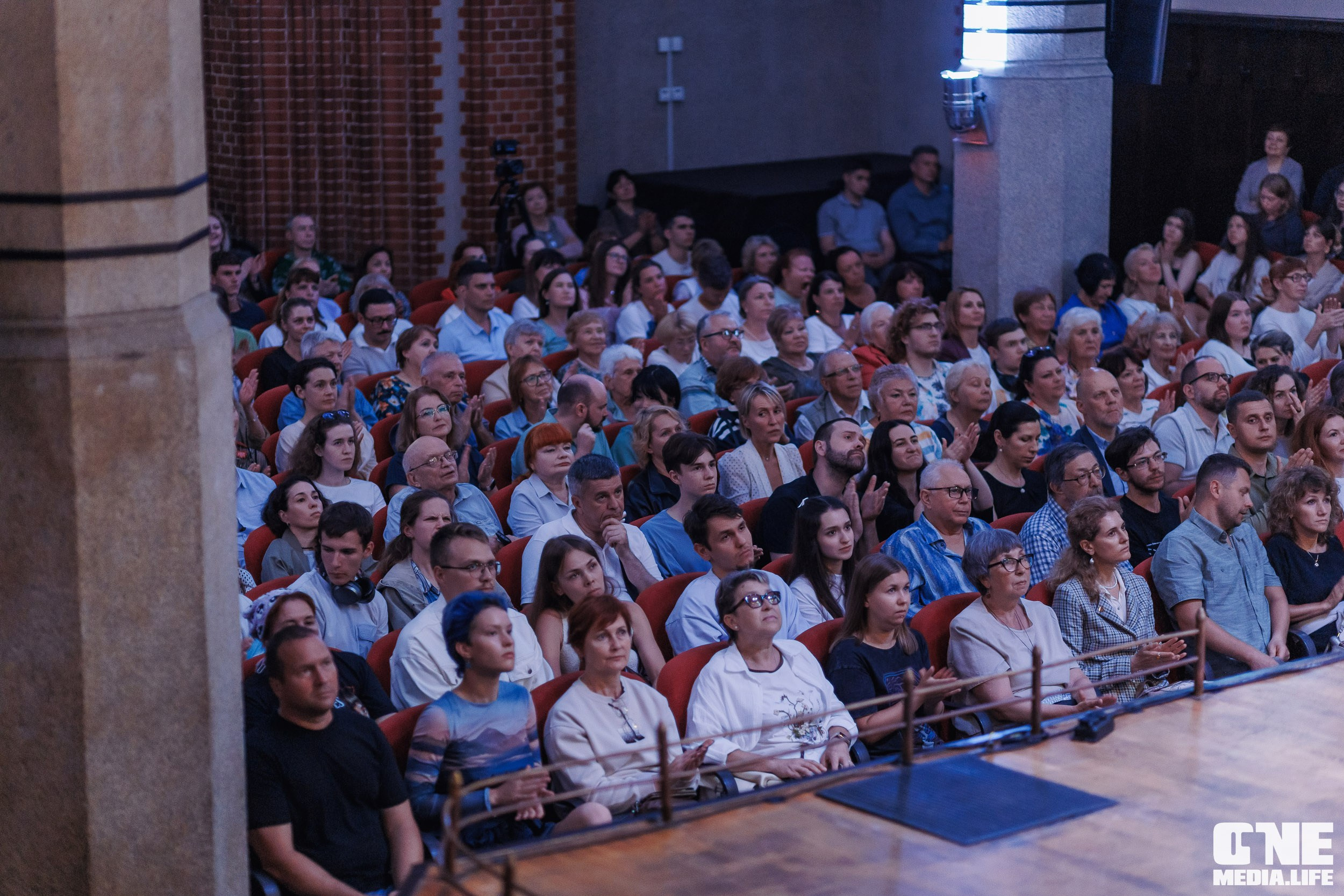 Фоторепортаж из Калининградской филармонии. One Media Life: фоторепортажи, фотоотчеты с мероприятий и заведений