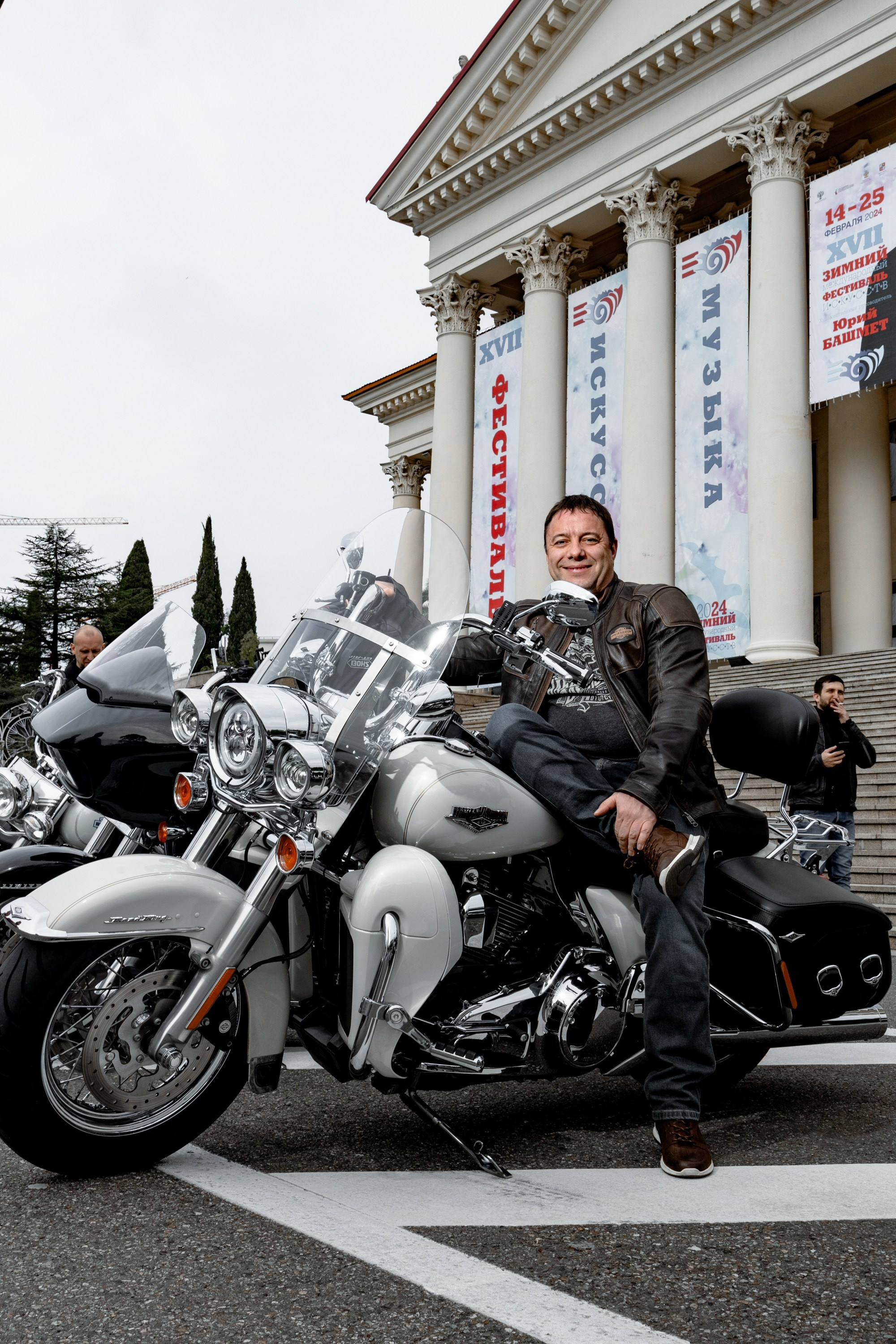 Клуб Harley Davidson. Свадебный фотограф ростов-на-Дону / Сочи / Москва