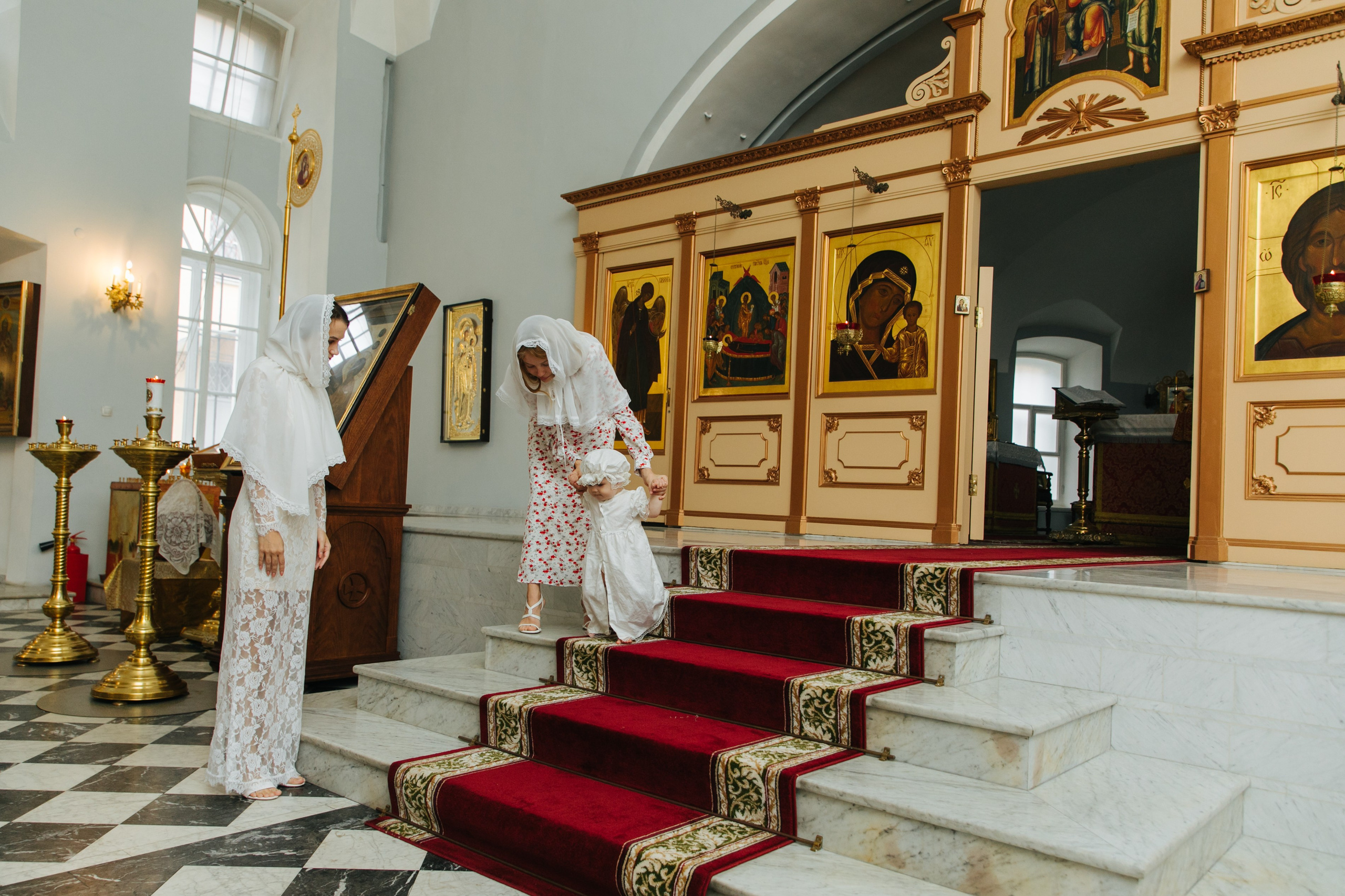 Крещение церковь Трех Святителей СПб. Фотограф на крещение в Санкт Петербурге