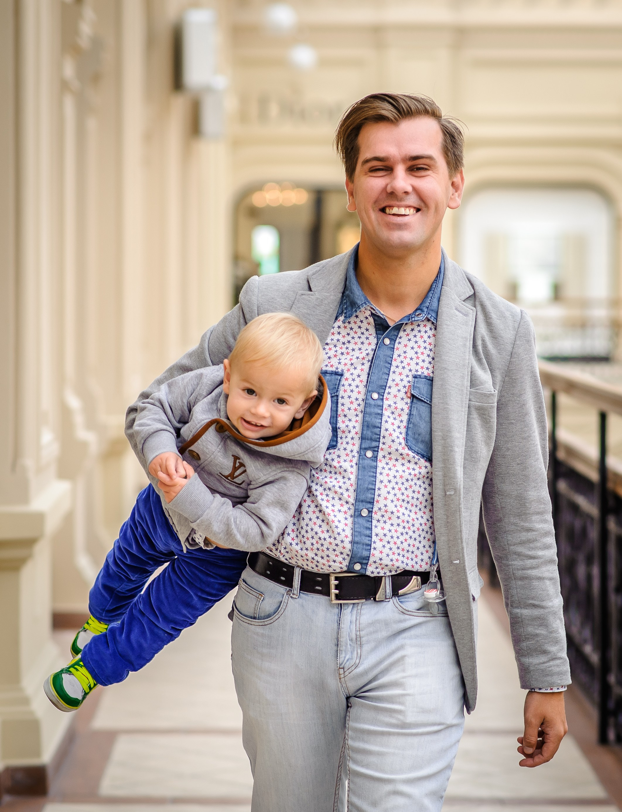 ГУМ. Дмитрий Черяник свадебный и семейный фотограф