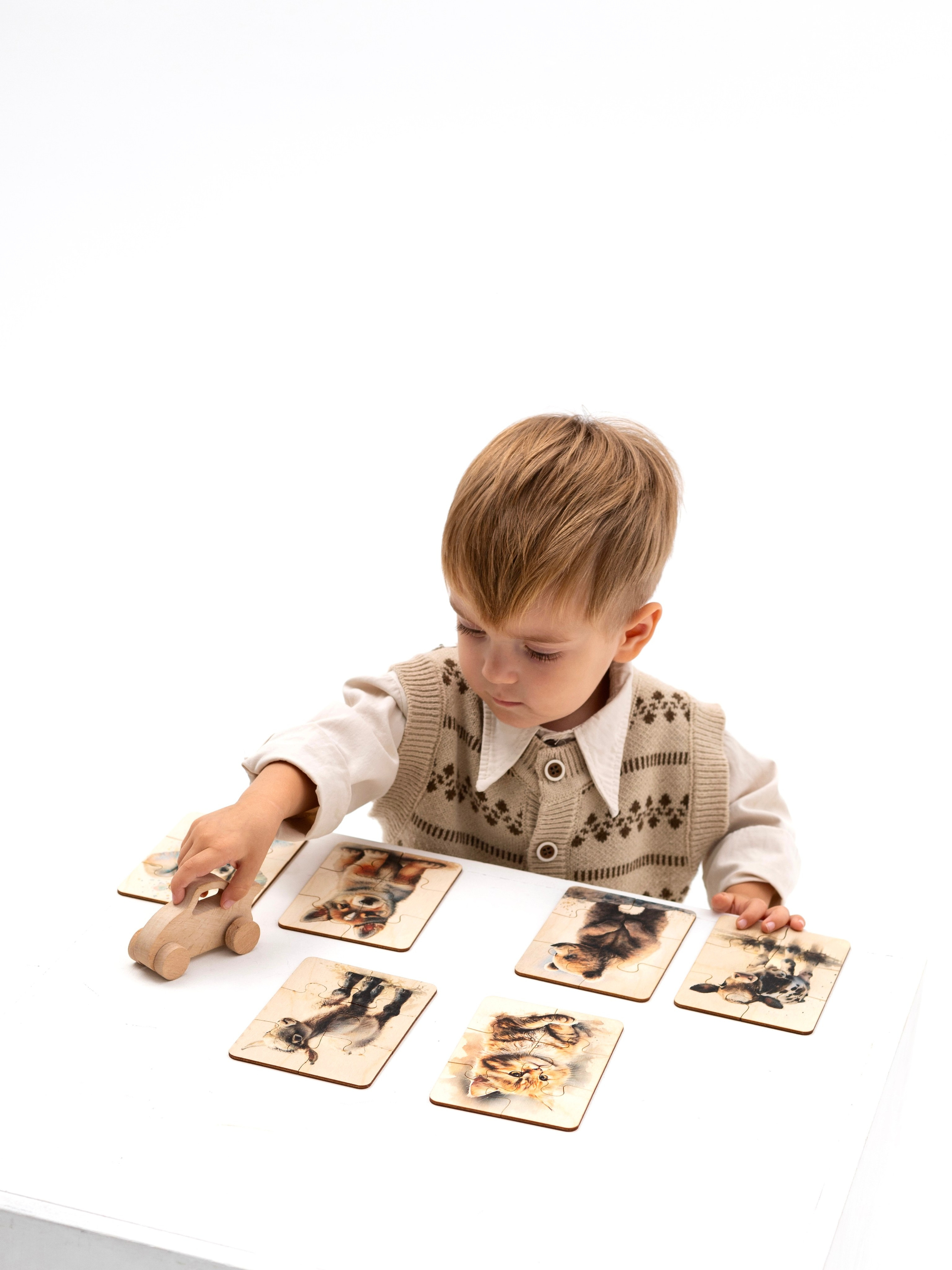 Модель для предметной съемки мальчик Радэль Казань| Sale Easy