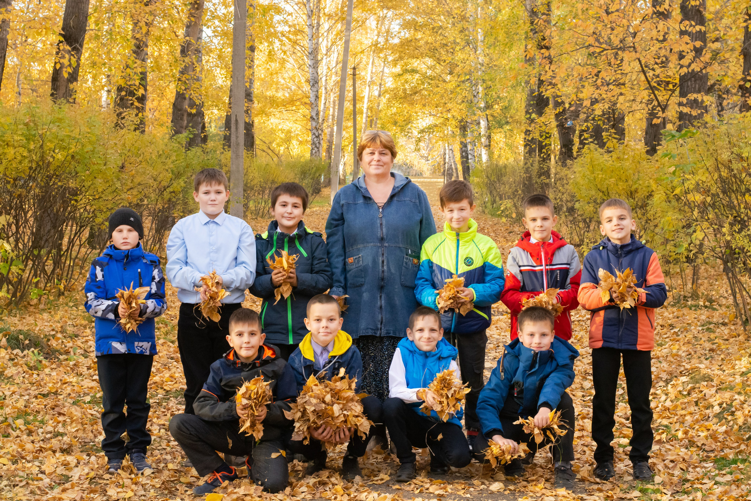 Фотосессия осенью для 4 класса. Выпускные альбомы Юрга — Фотограф Светлана Тихонова