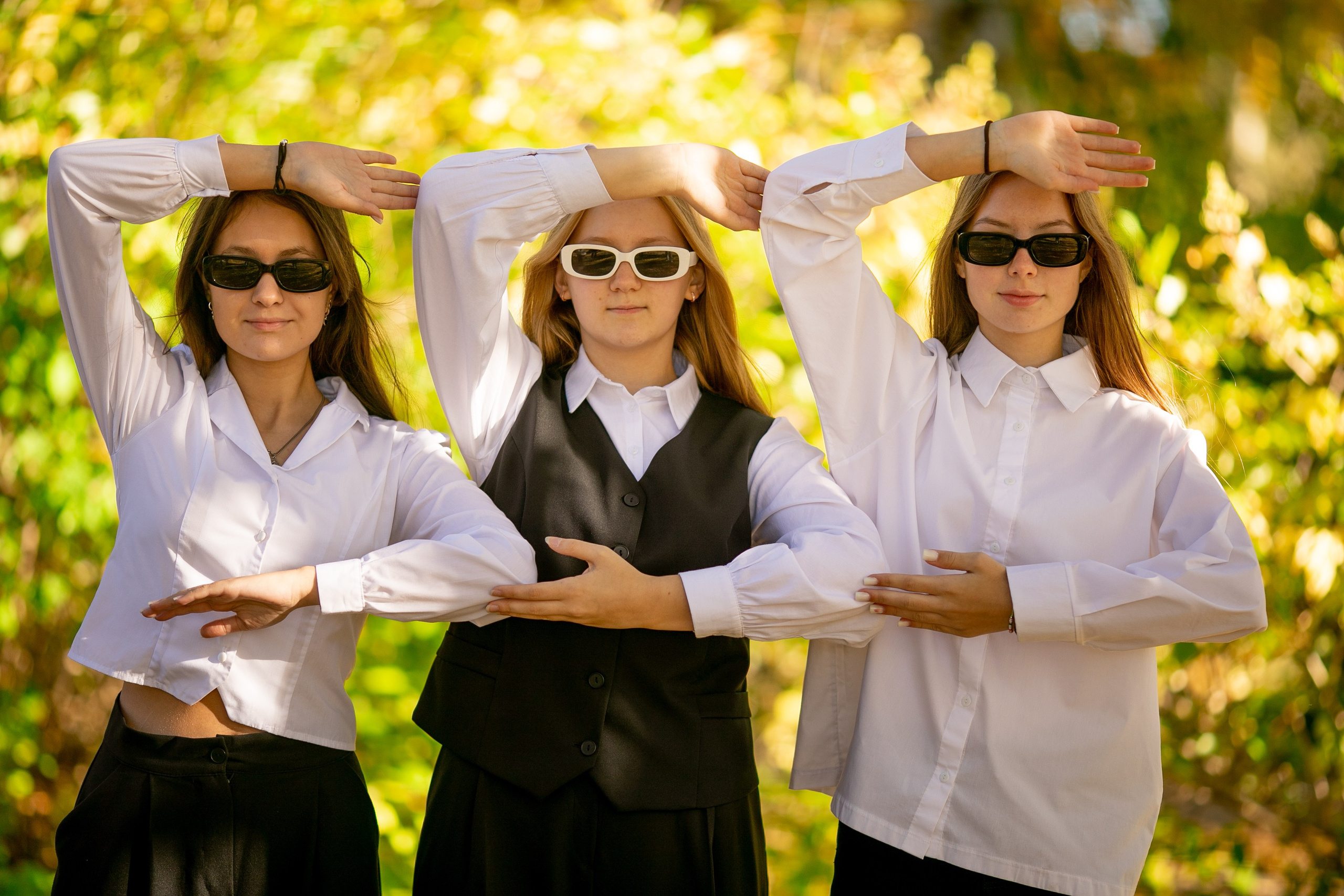 Выпускные альбомы 9-11 классы. Семейный и детский фотограф София Шарабурко, Томская область