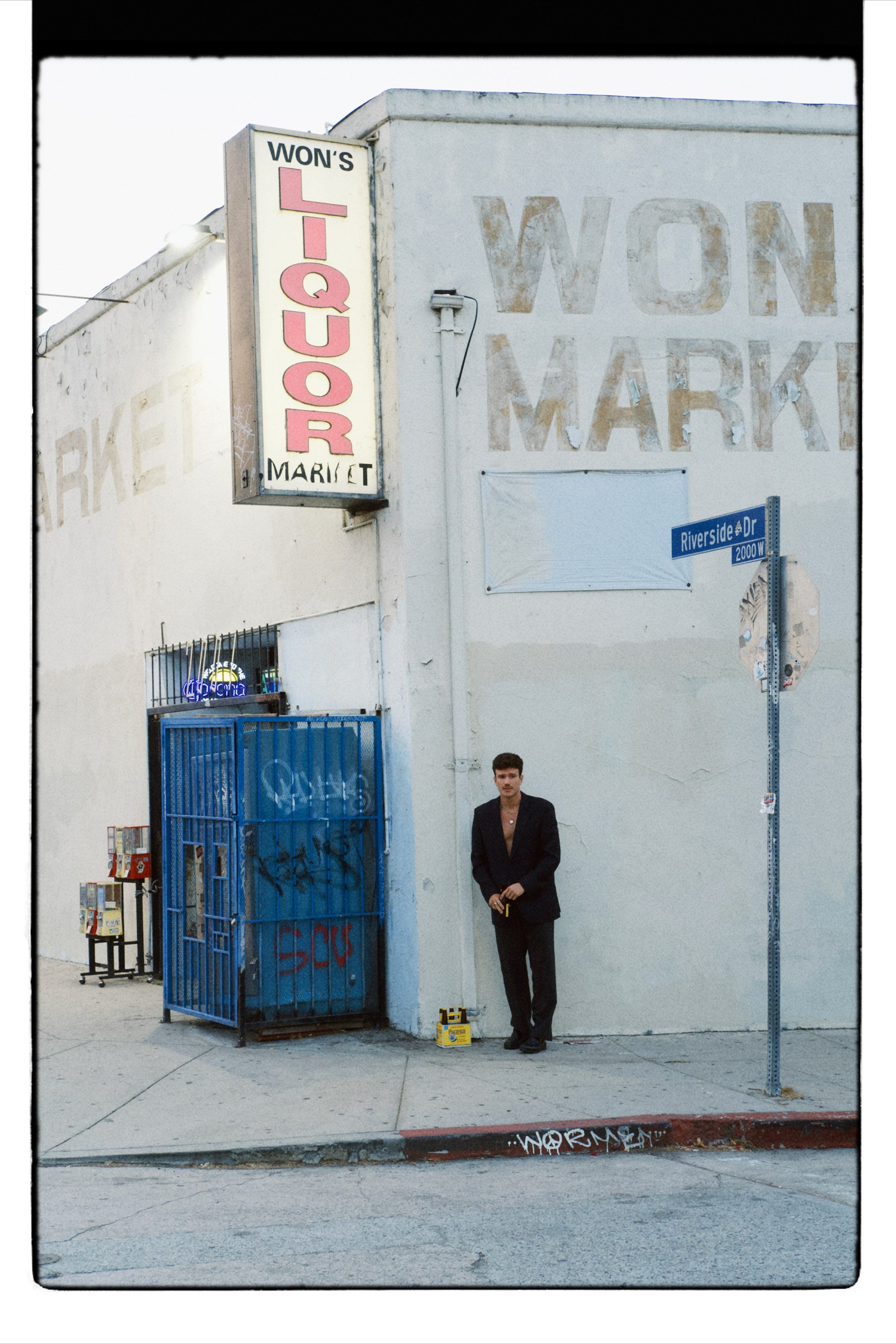 Visual producer, photographer and content creator. DIANA AMEFOLLE — photographer, videographer. LOS ANGELES