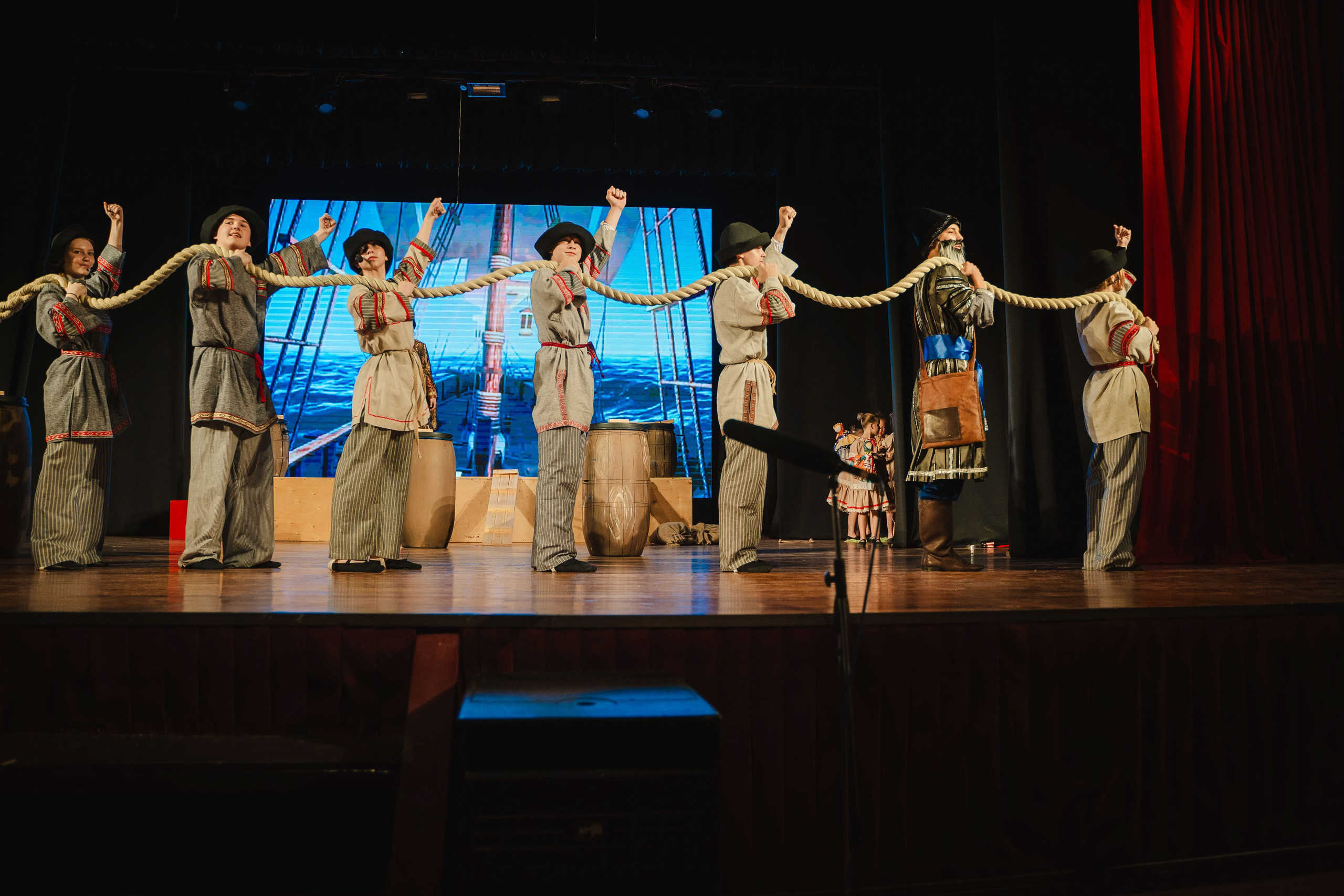 Фееричное выступление театрального коллектива АРТ-Визит г. Краснодар. Фотографы из солнечного Краснодара Вадим и Надежда Митус