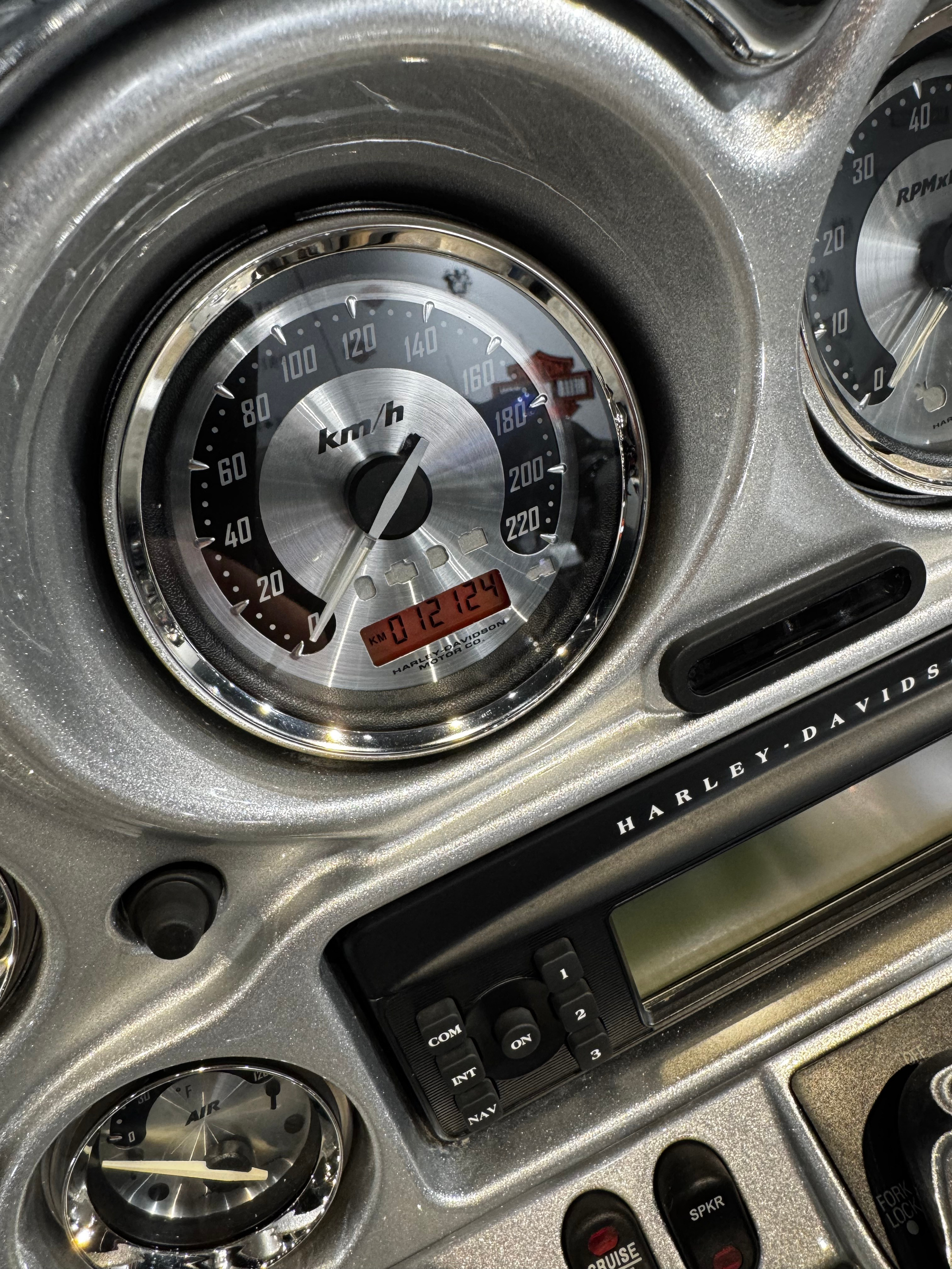 Мотоциклы Harley-Davidson CVO Black Diamond (Touring) — купить мотоцикл. Hello Davidson, Москва. Только хорошие мотоциклы…