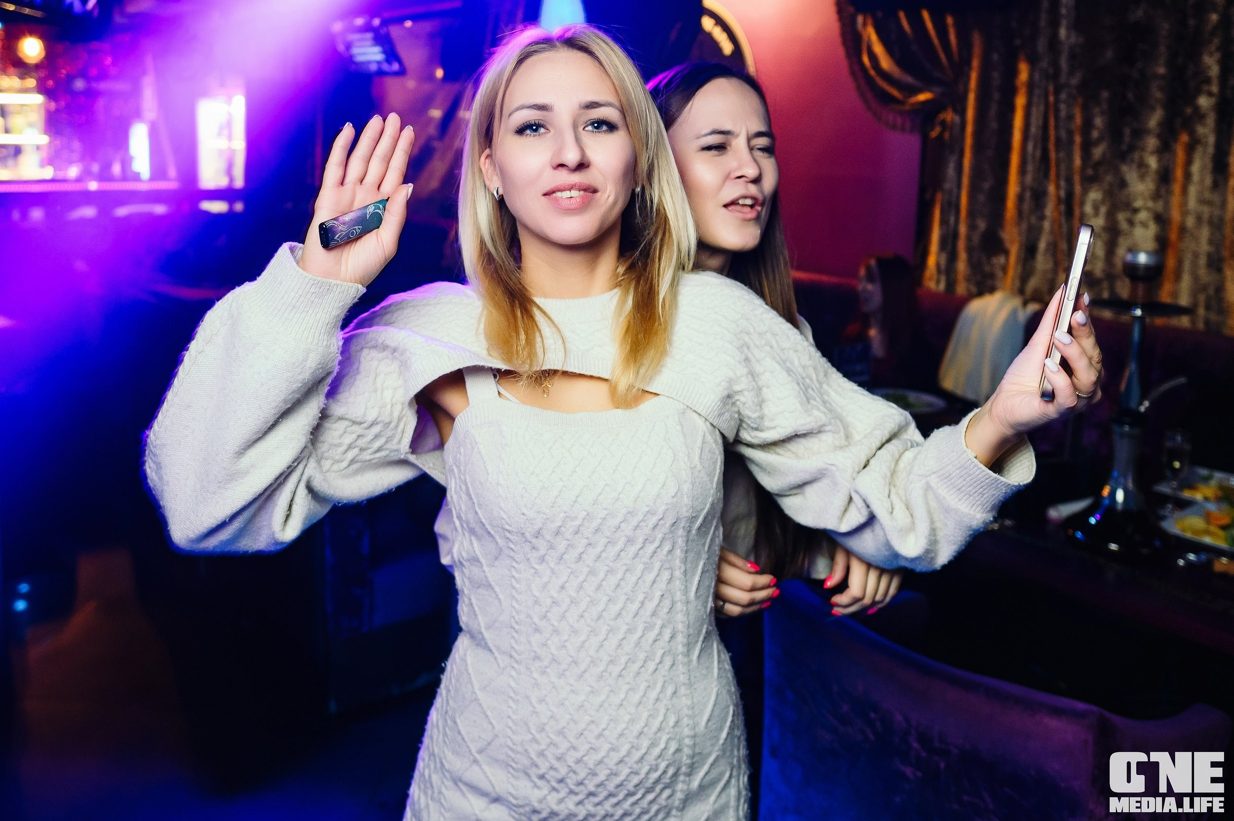 Фоторепортаж из караоке-клуба Эйфория. One Media Life: фоторепортажи, фотоотчеты с мероприятий и заведений