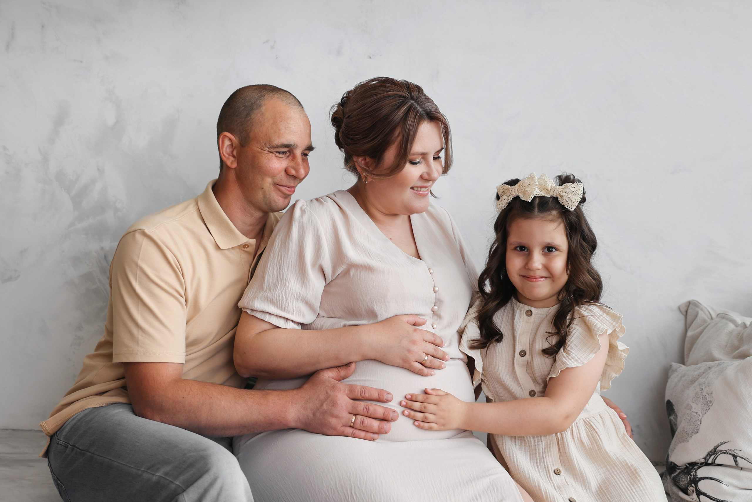 Семейная фотосессия в фотостудии. Марина Соколова. Контентный и семейный фотограф г. Красноярск