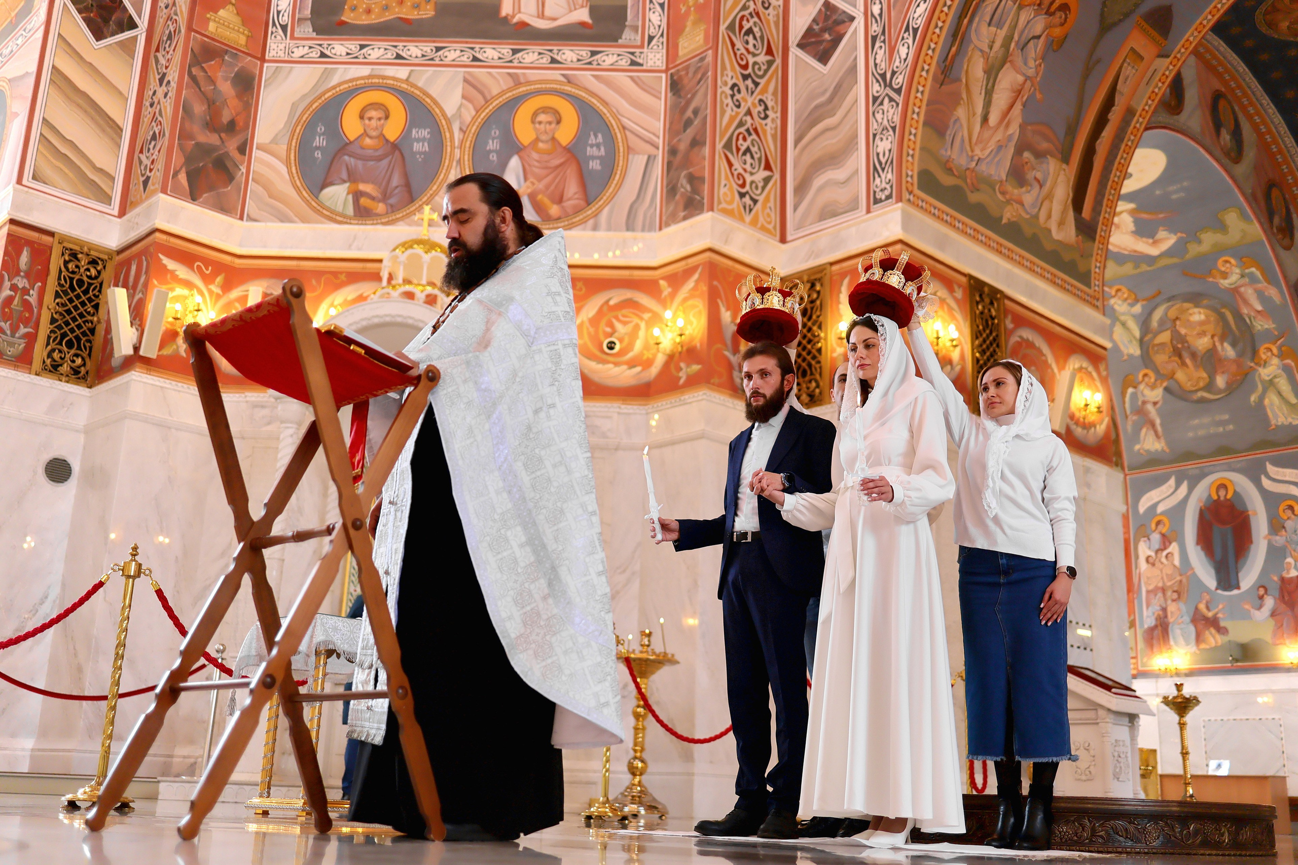 Фотограф на крещение и венчание в Волгограде