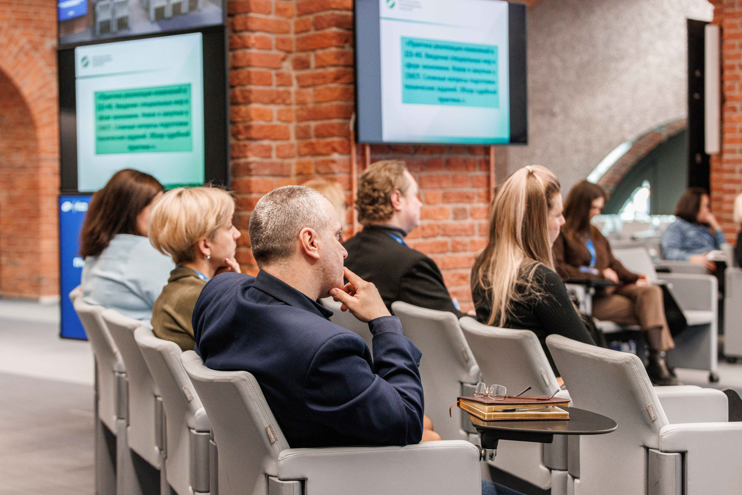 Репортаж с бизнес завтрака. Фотограф Балаев Михаил