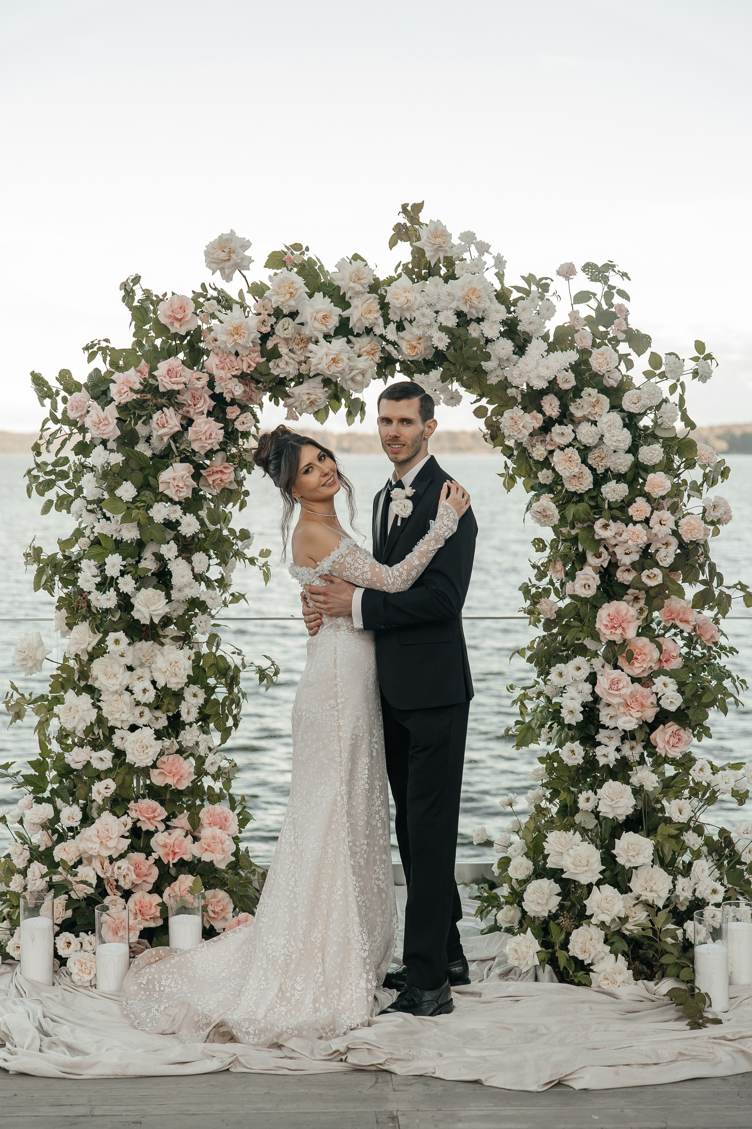 Выездная церемония на площадке THE SUN LAKE VERANDA на озере Сенеж Солнечногорск