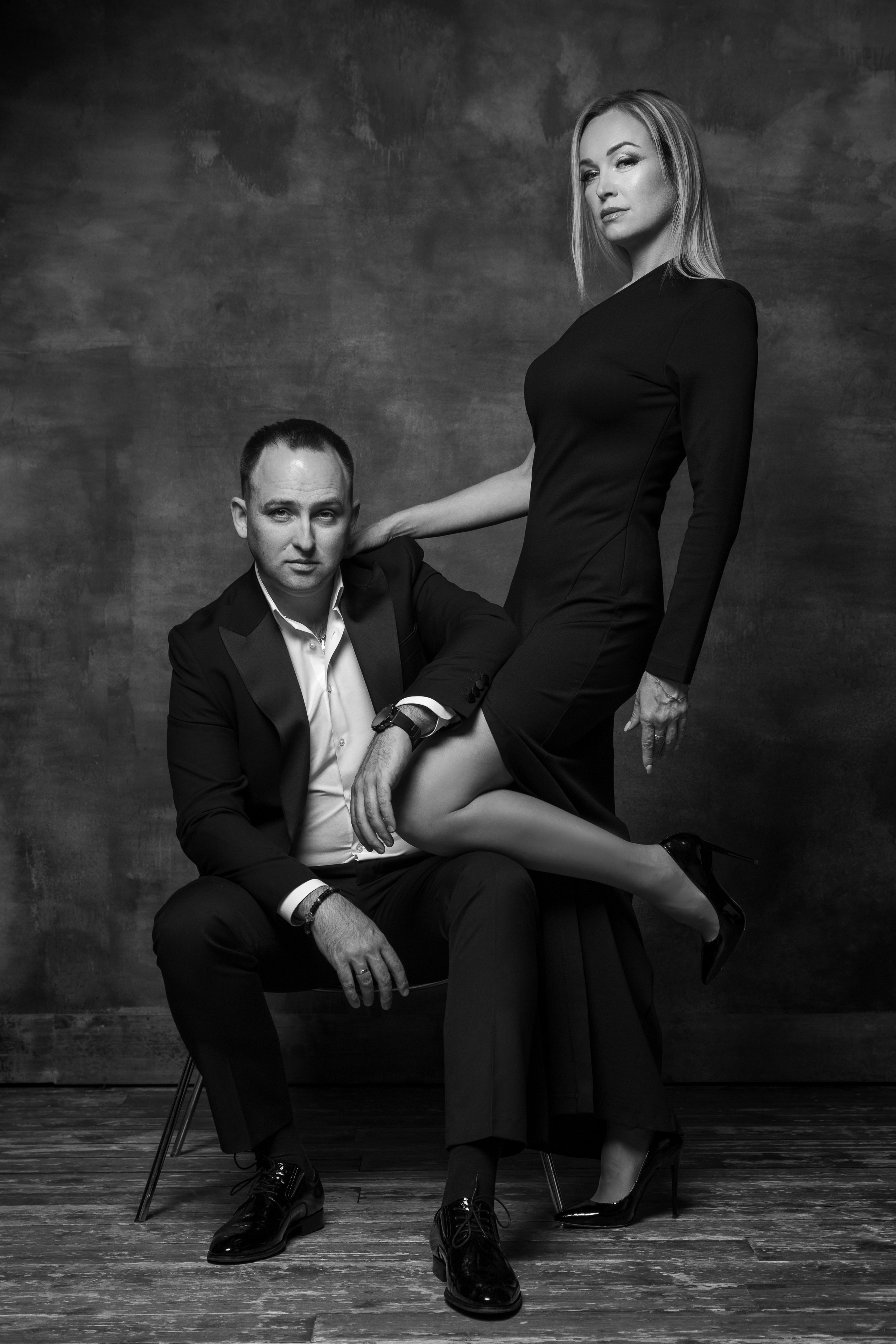 Фотосессия семьи в студии.