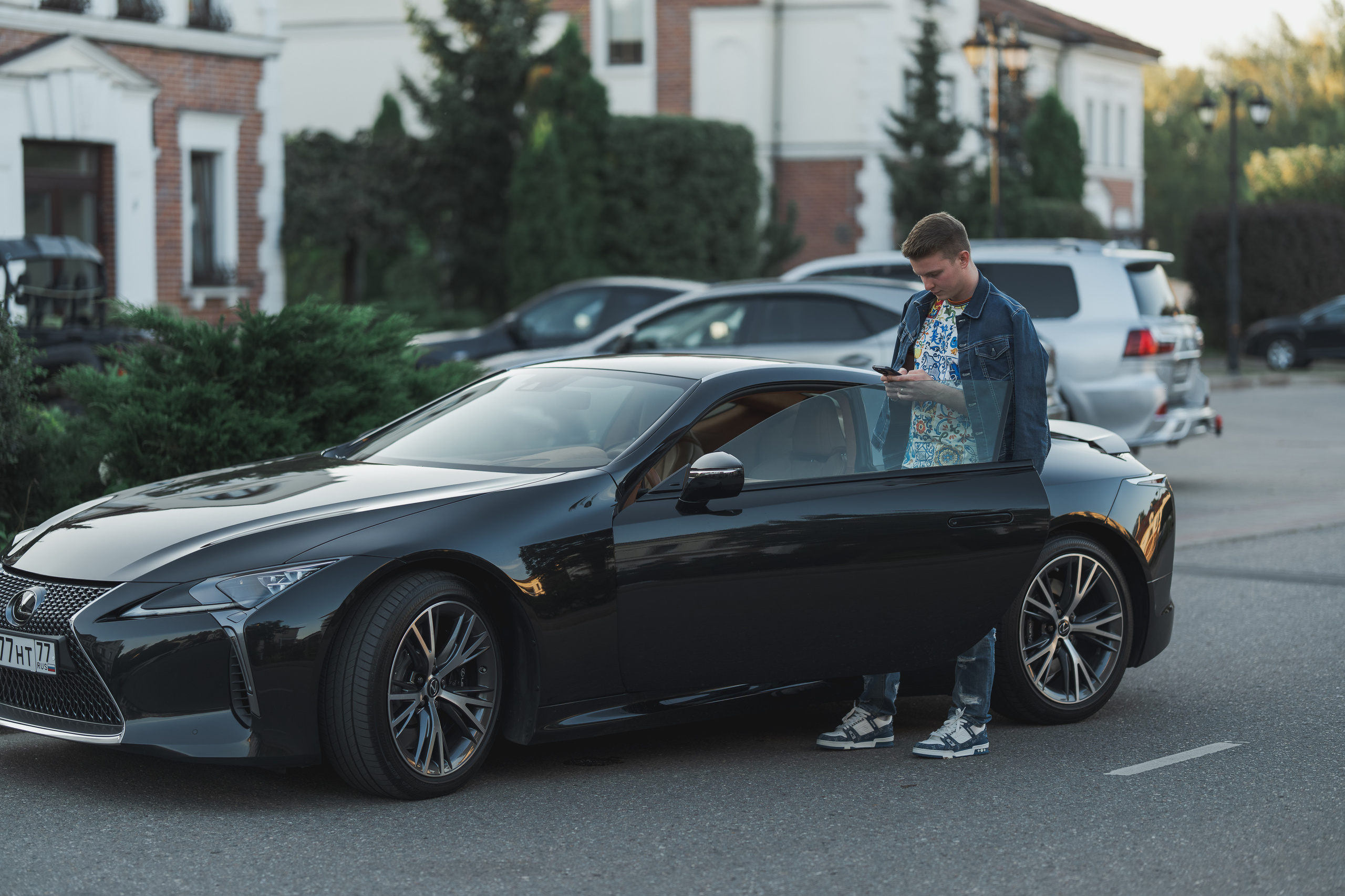 Фотосессия Артёма в Суханово Парк. Фотограф в Москве Александр Кутявин