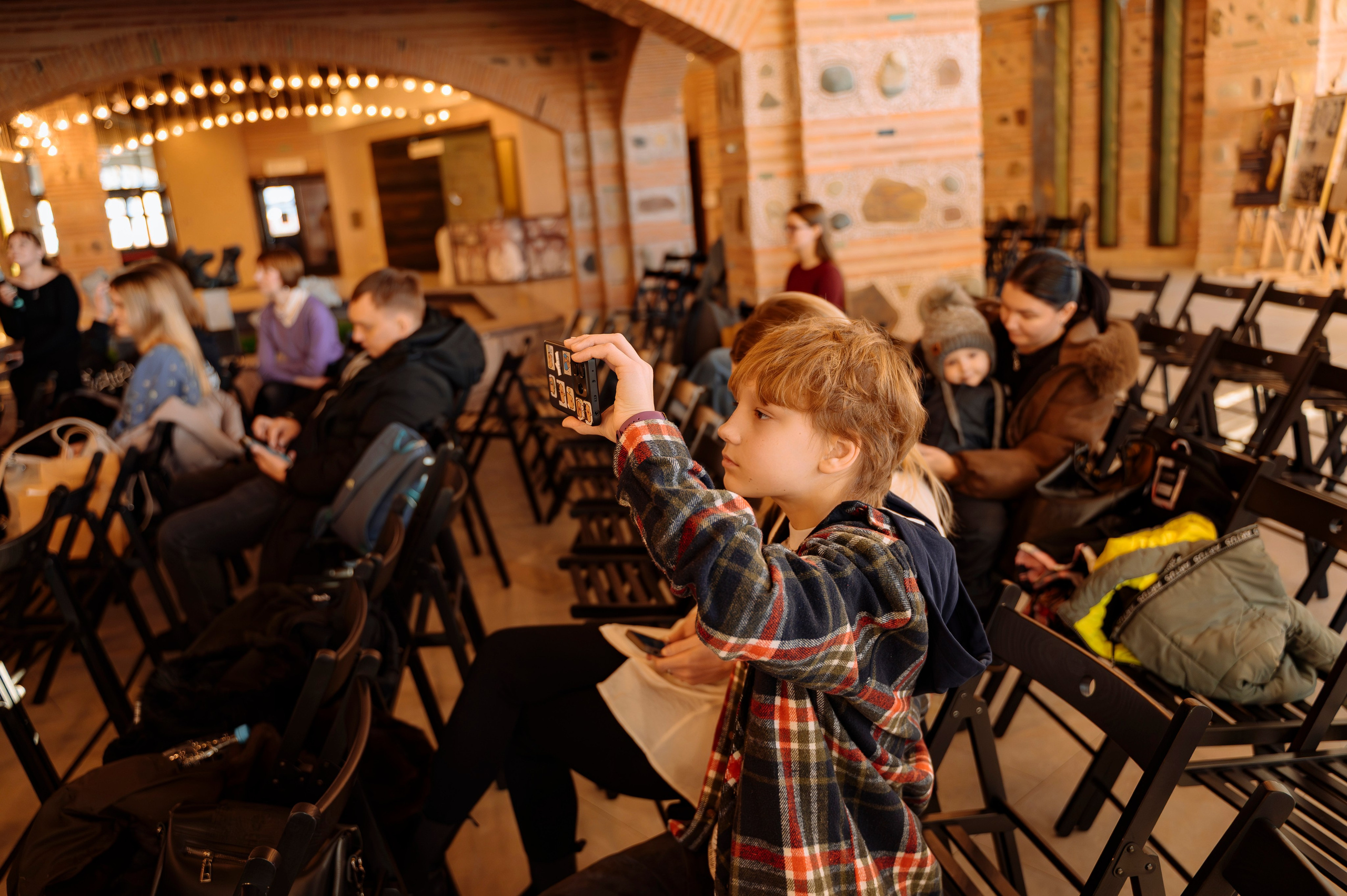 ФАН встреча участников проекта FACTOR.BY: Ибрагима Карасова и Шамхала Хачатуряна. Фотограф Беларусь — Ольга Шаповалова (Жардецкая)