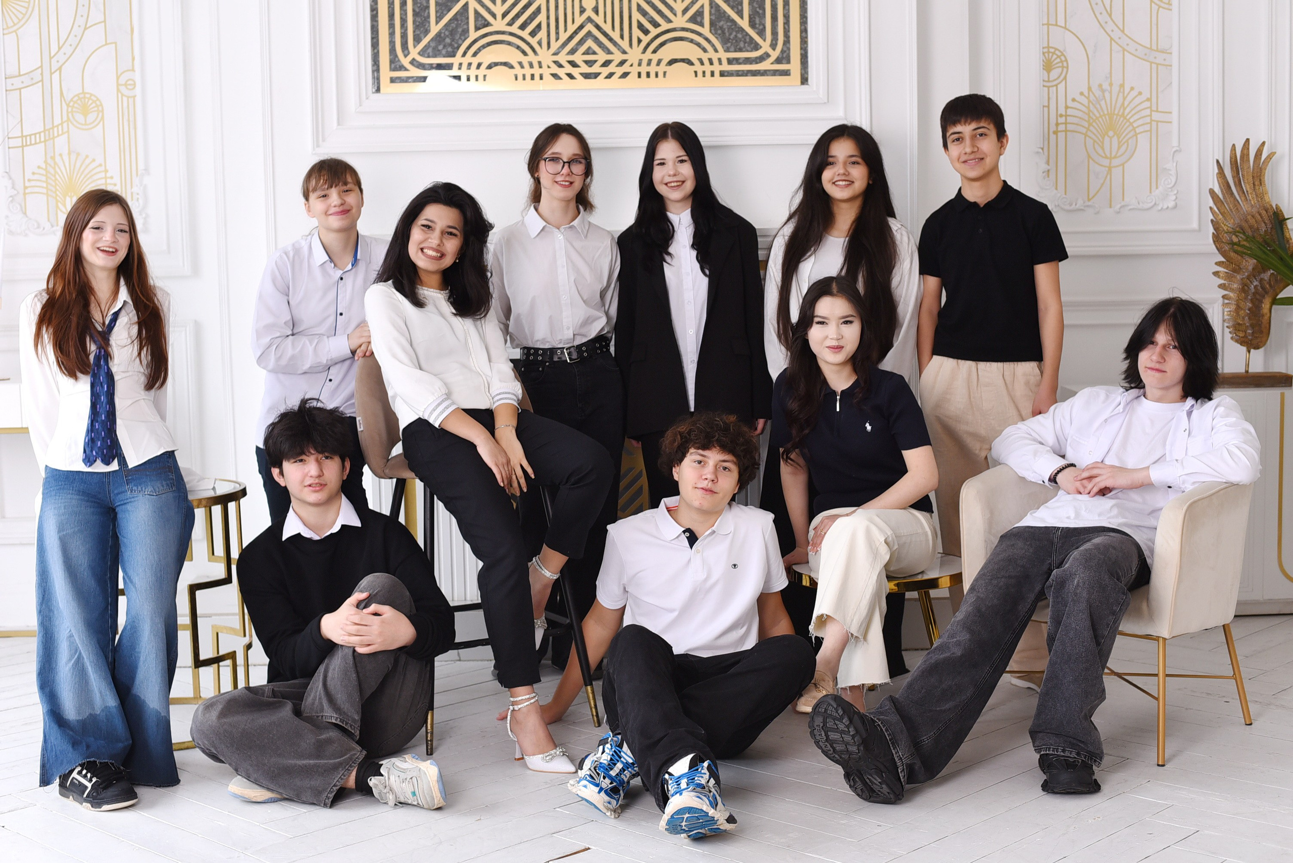 Фотоальбомы для старшей школы. Стильные выпускные альбомы, детские фотосессии, сюжетные фотографии