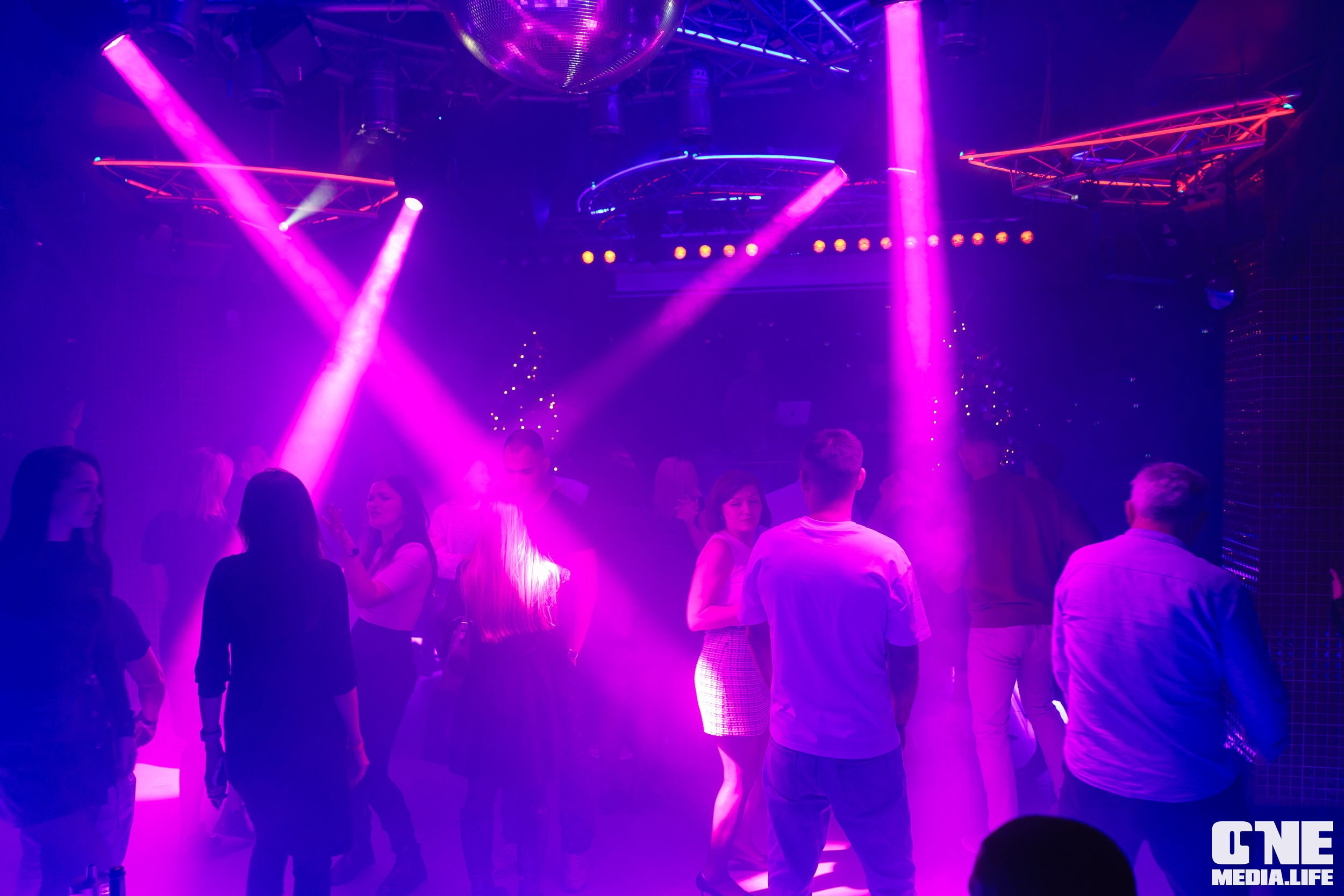 Фоторепортаж из РК Планета. One Media Life: фоторепортажи, фотоотчеты с мероприятий и заведений