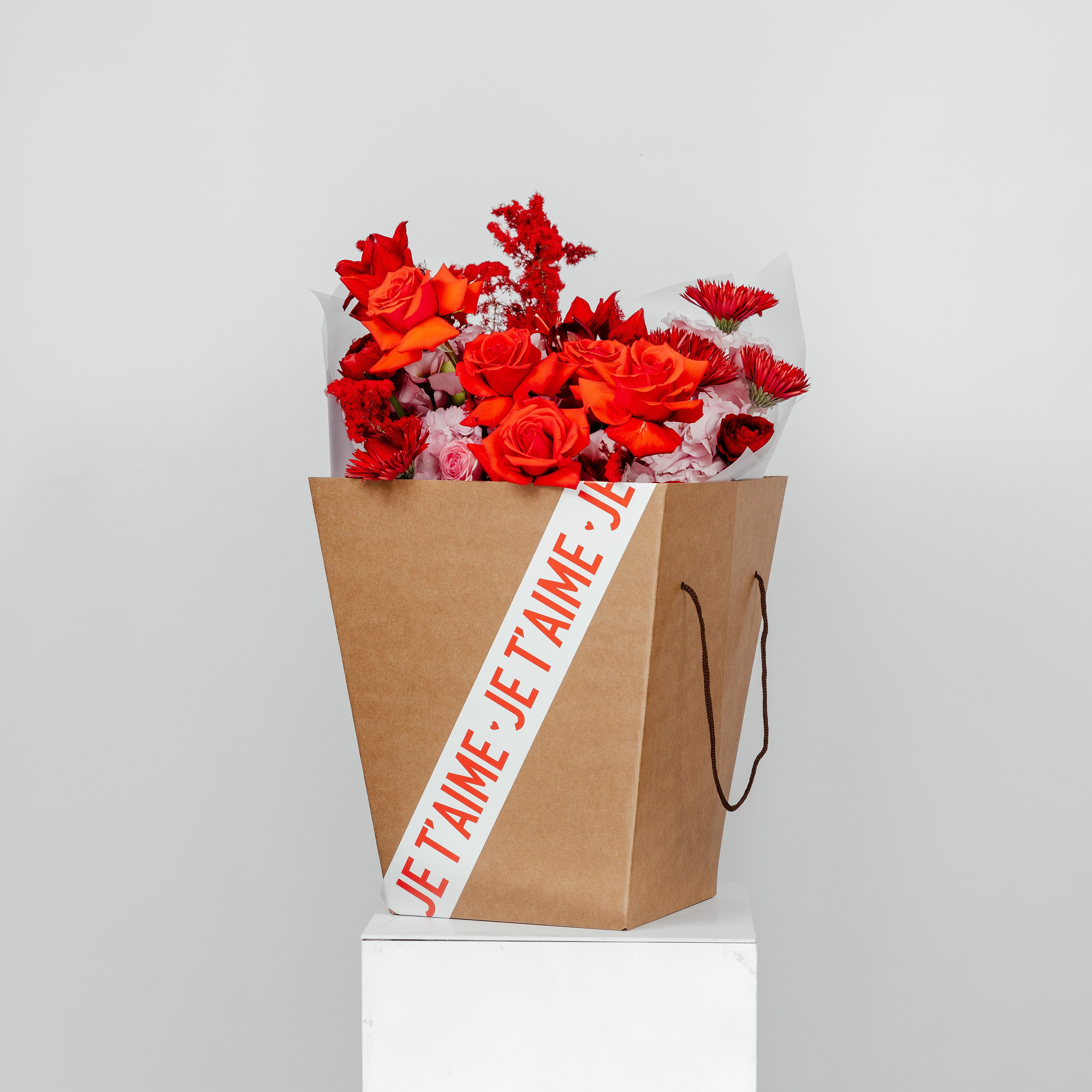 Контент съемка для цветочного салона. Фотограф для бизнеса Константин Брусницын в Екатеринбурге