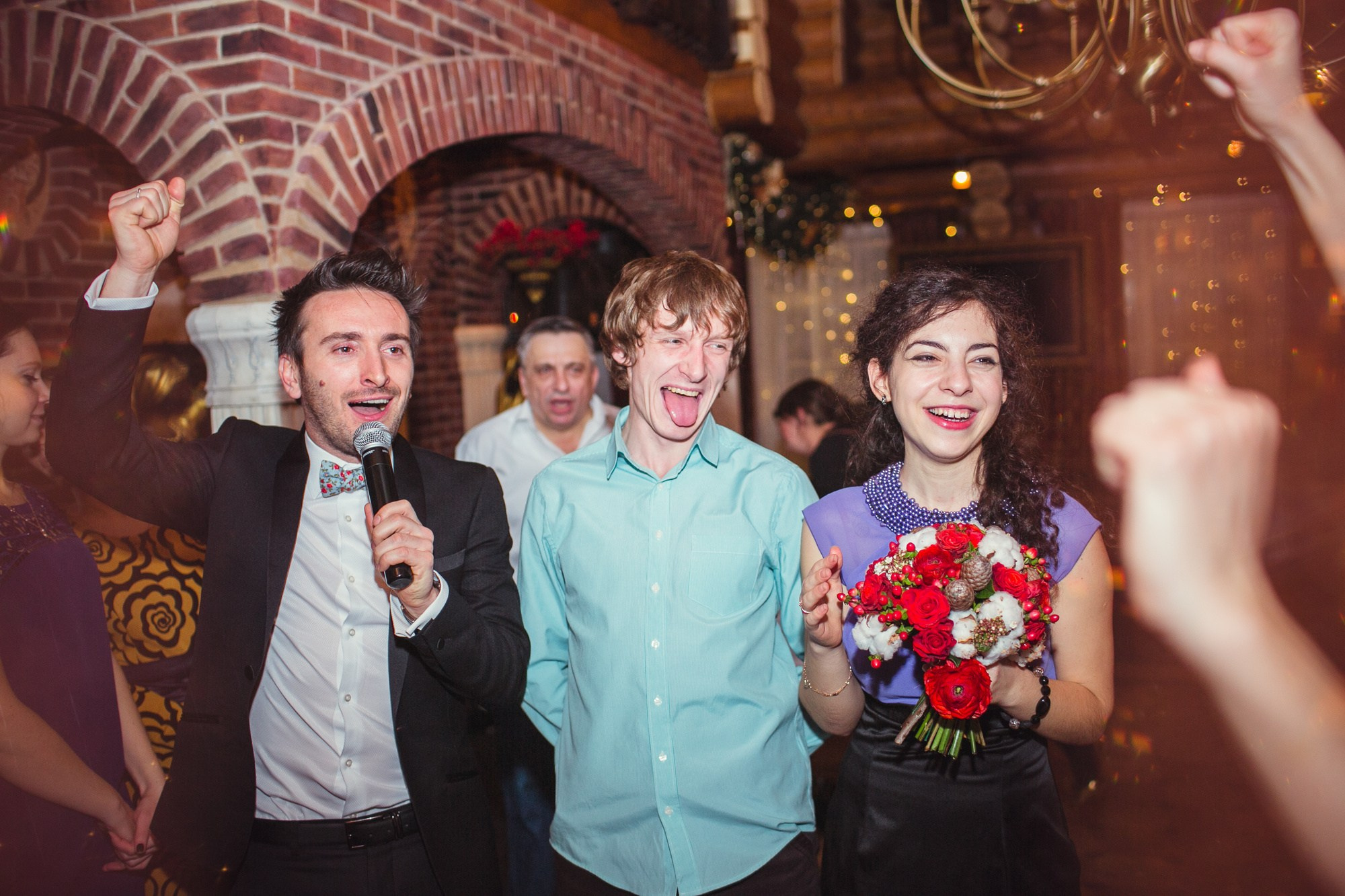 Зимняя свадьба в русских традициях. Семейный, портретный и свадебный фотограф в Санкт-Петербурге и Москве