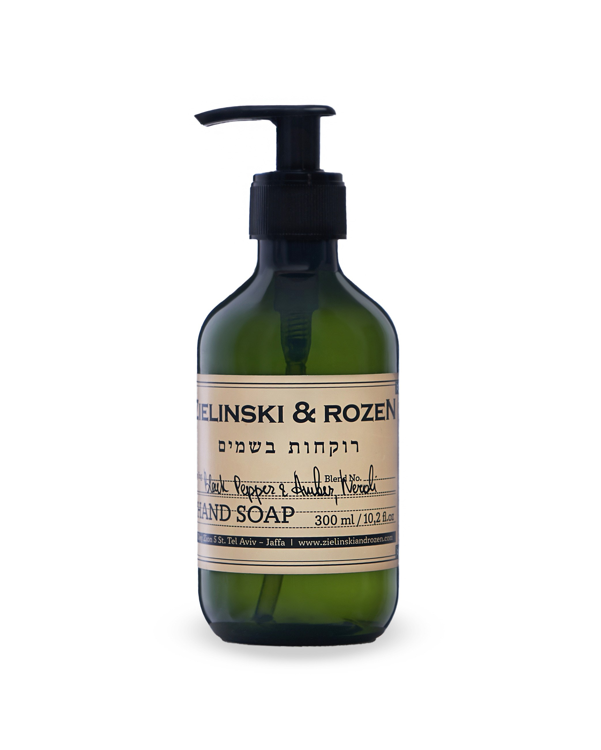 Съемка мыла на белом фоне